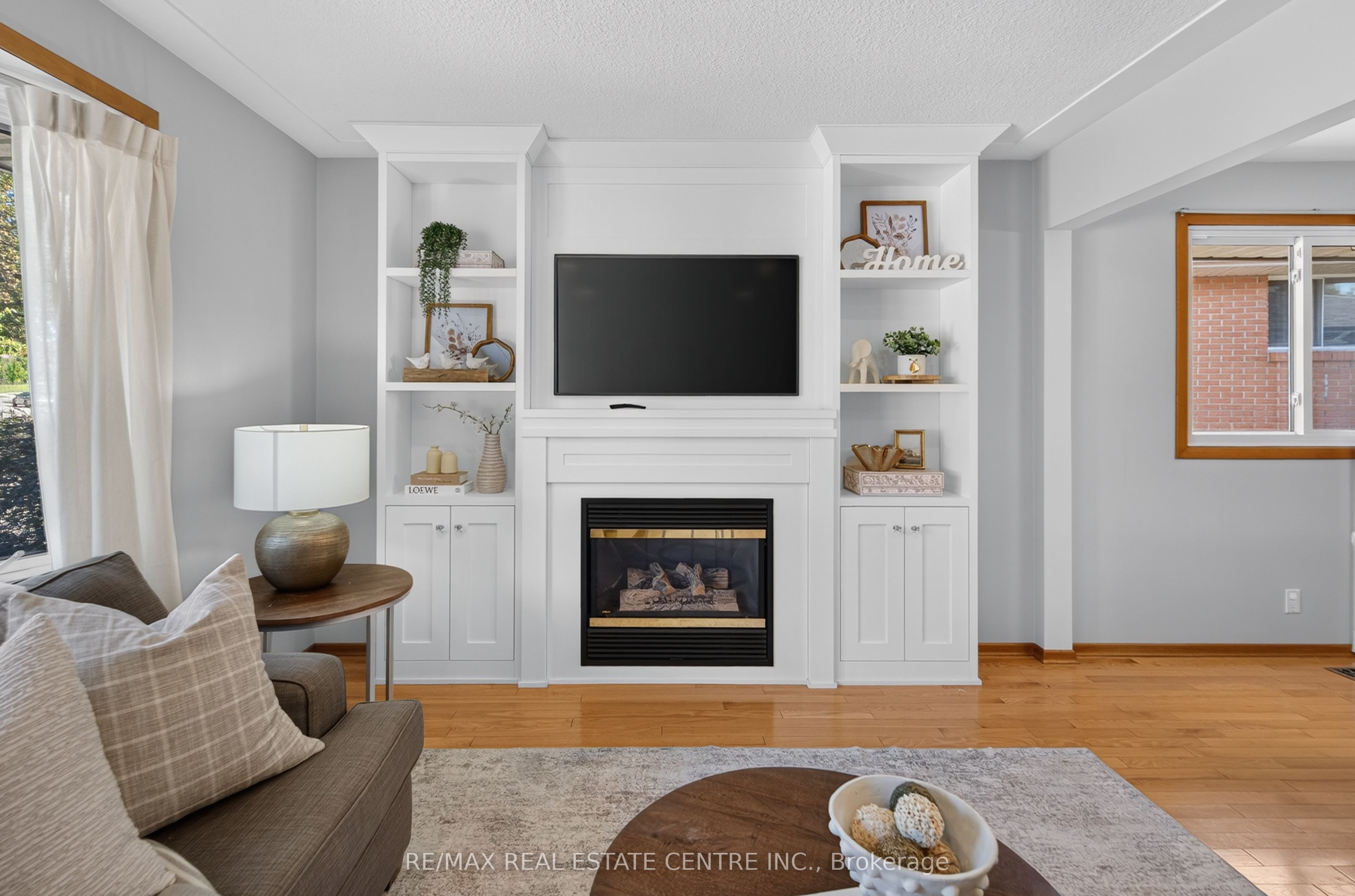 107 Laurentian Drive Property Photo 16