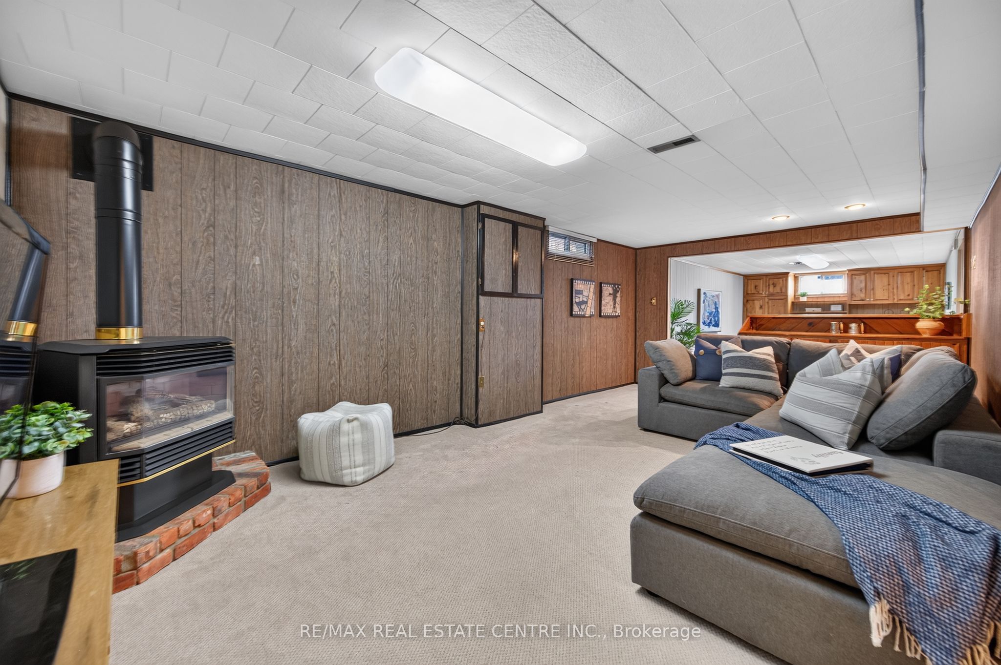 107 Laurentian Drive Property Photo 25