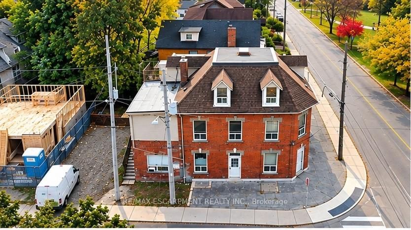 74 Locke Street N Property Photo 2