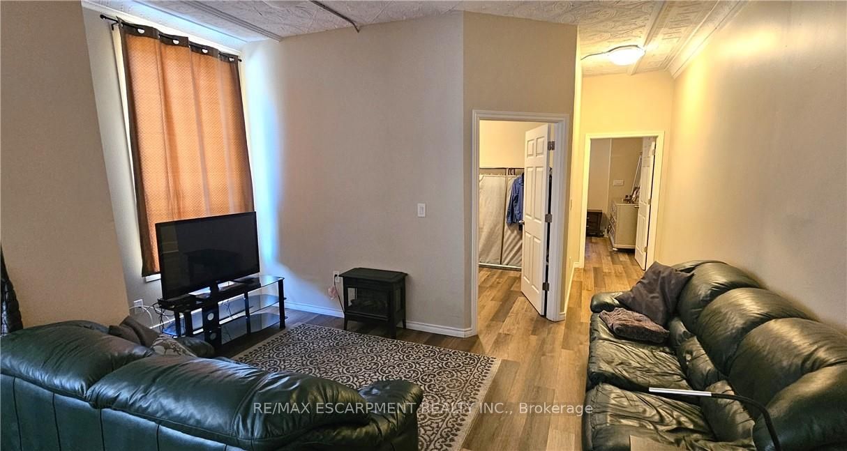 74 Locke Street N Property Photo 4