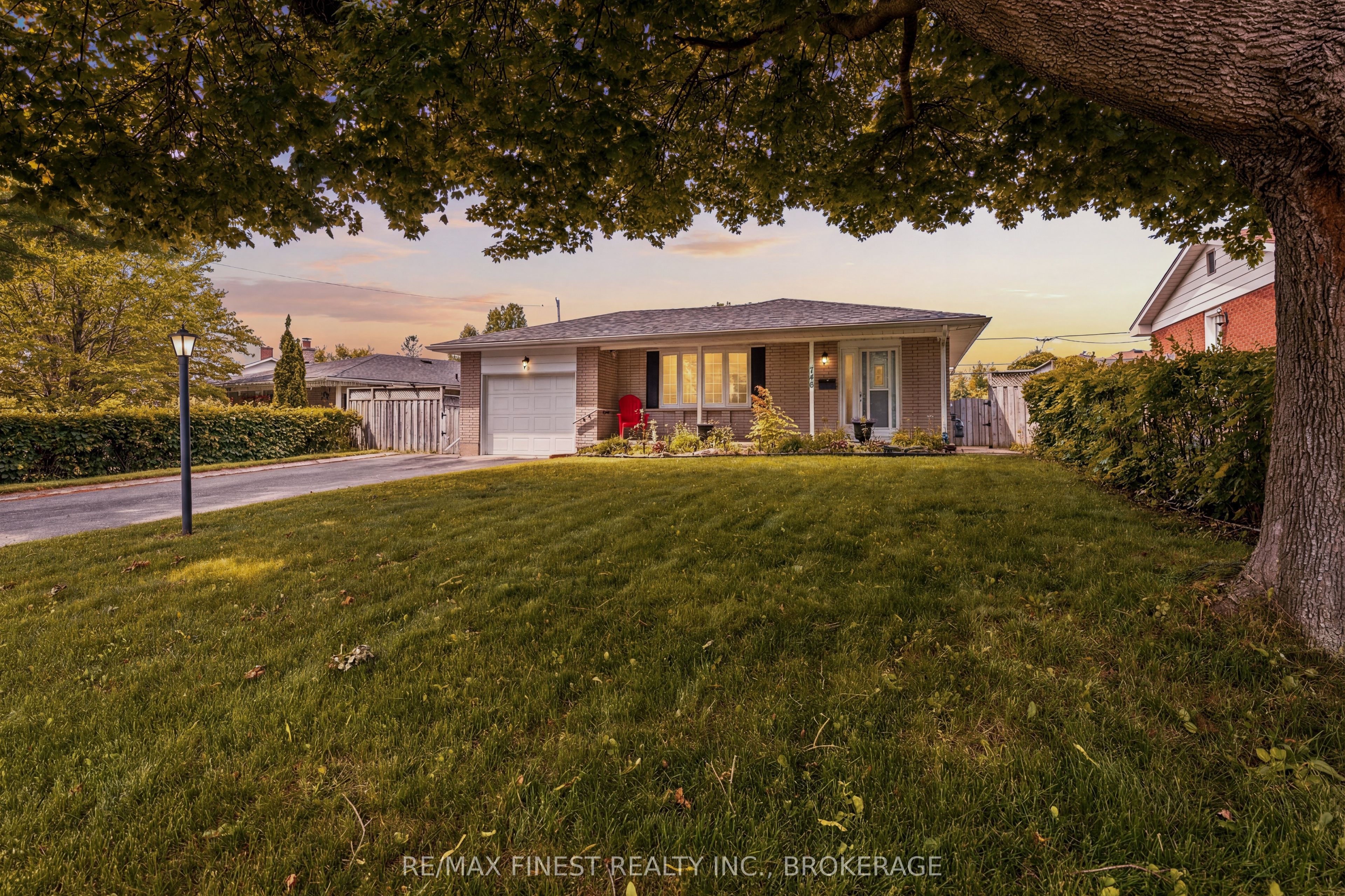 746 Laidlaw Crescent Property Photo 1