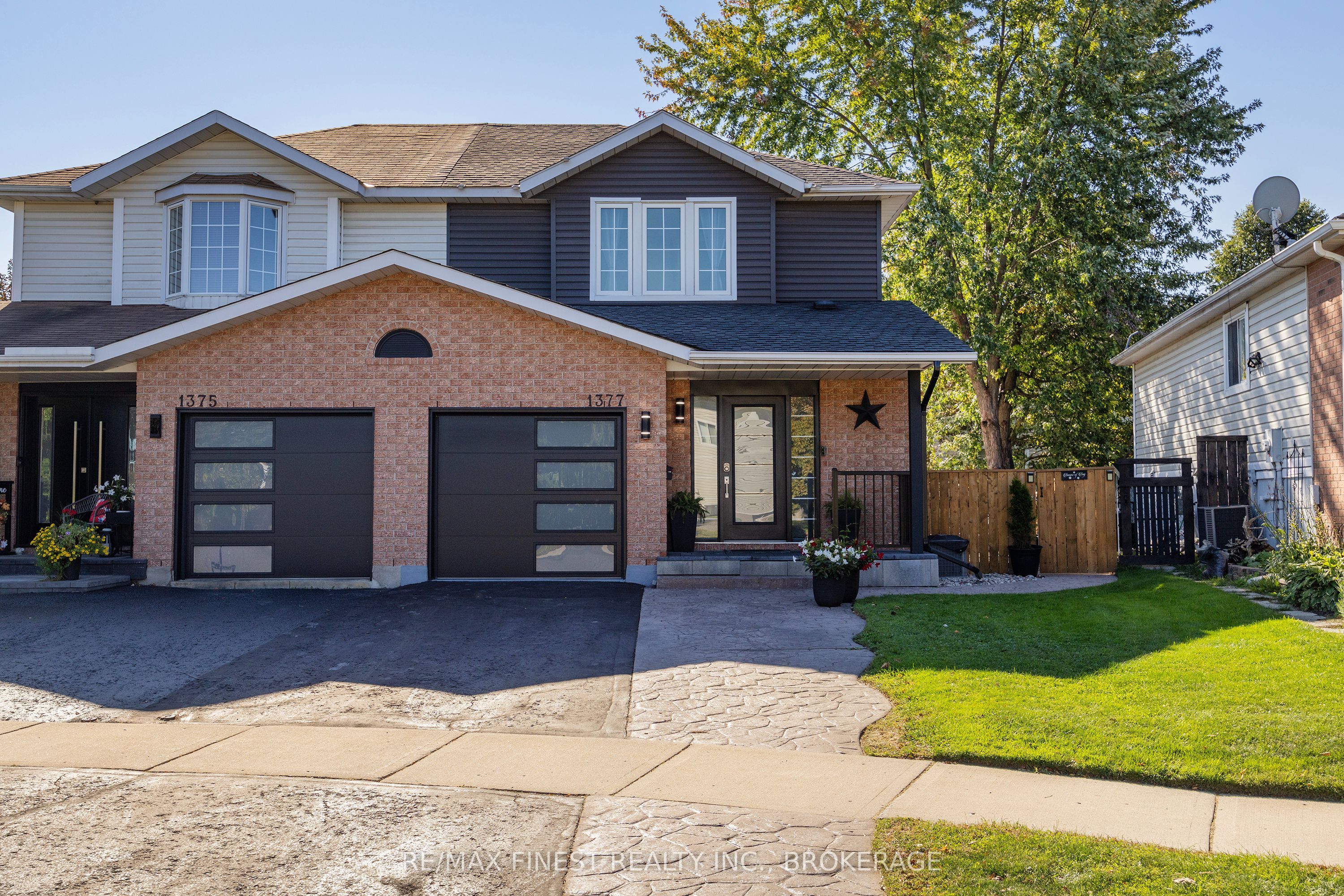 1377 Brackenwood Crescent Property Photo 1