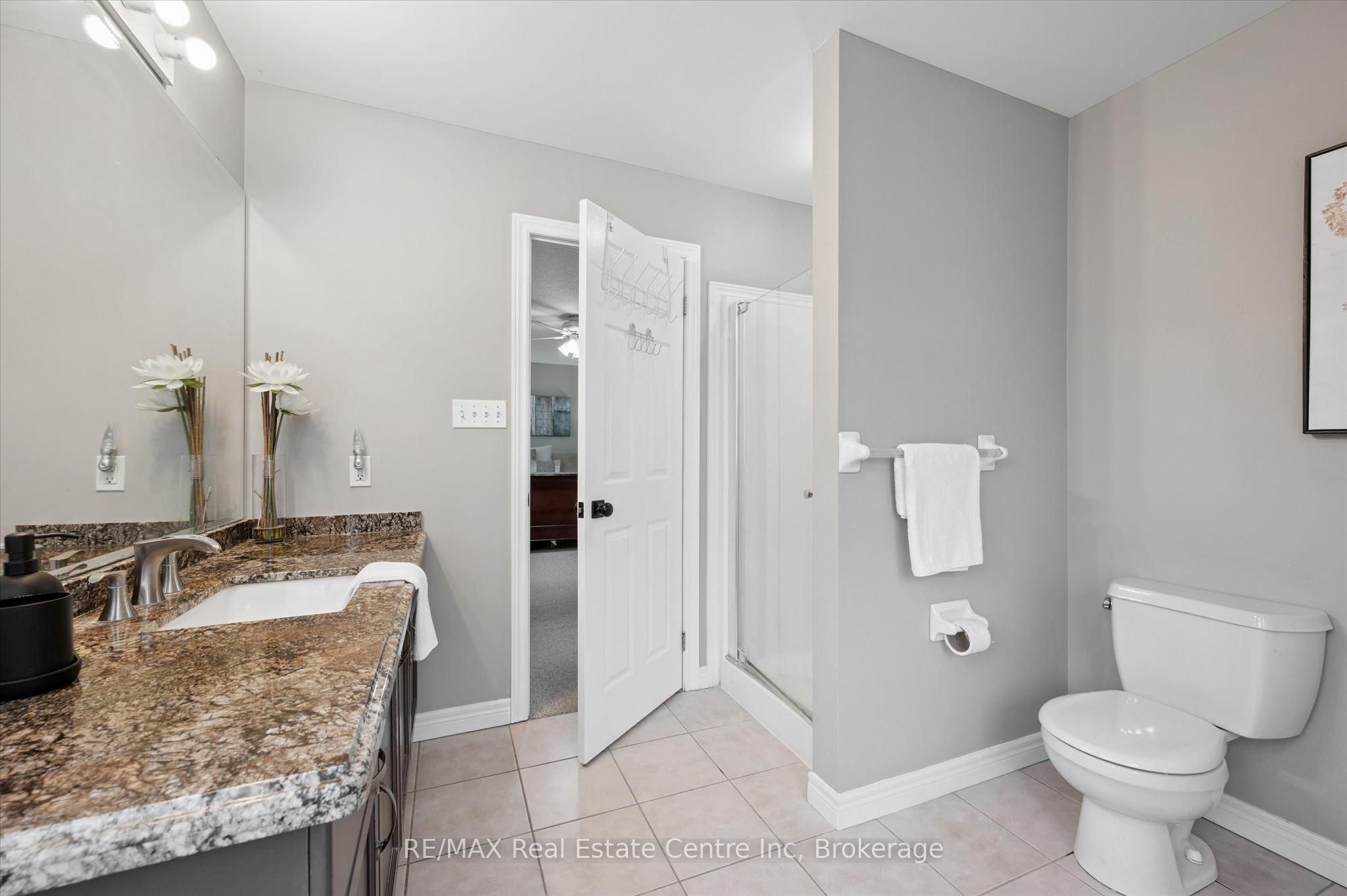 7 Hardy Street Property Photo 21