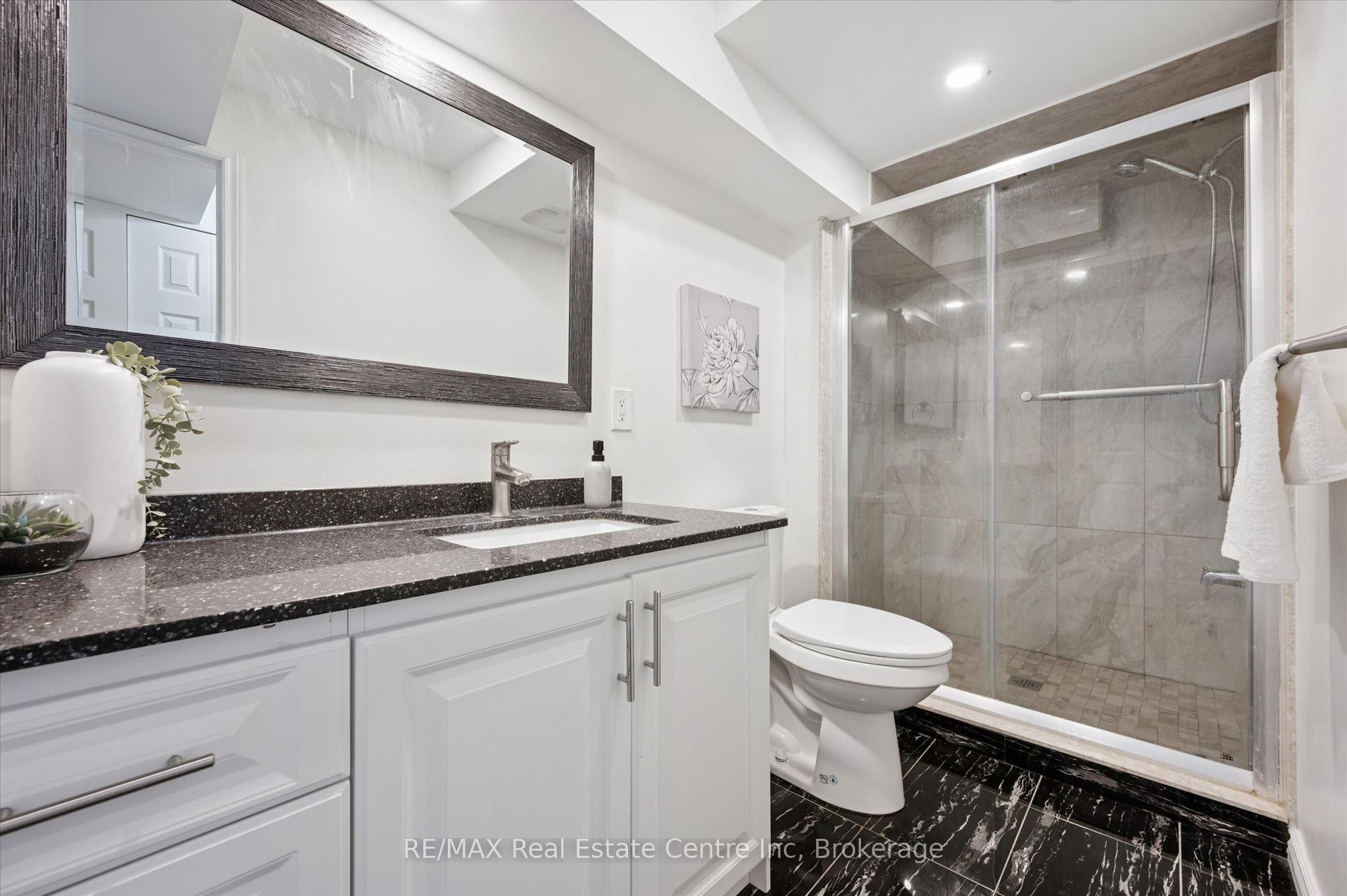 7 Hardy Street Property Photo 31