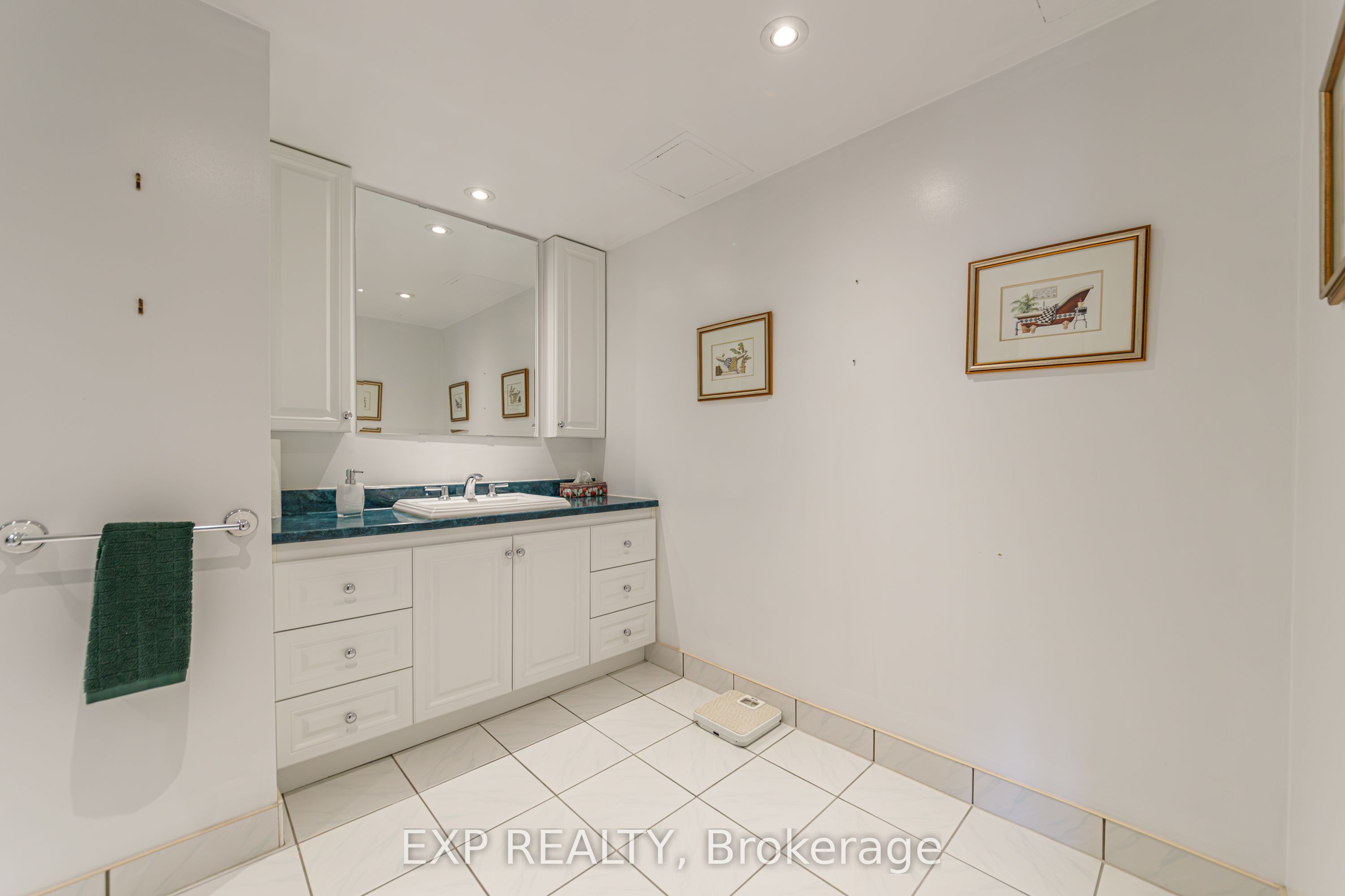 2650 Southvale Crescent 508 Property Photo 18