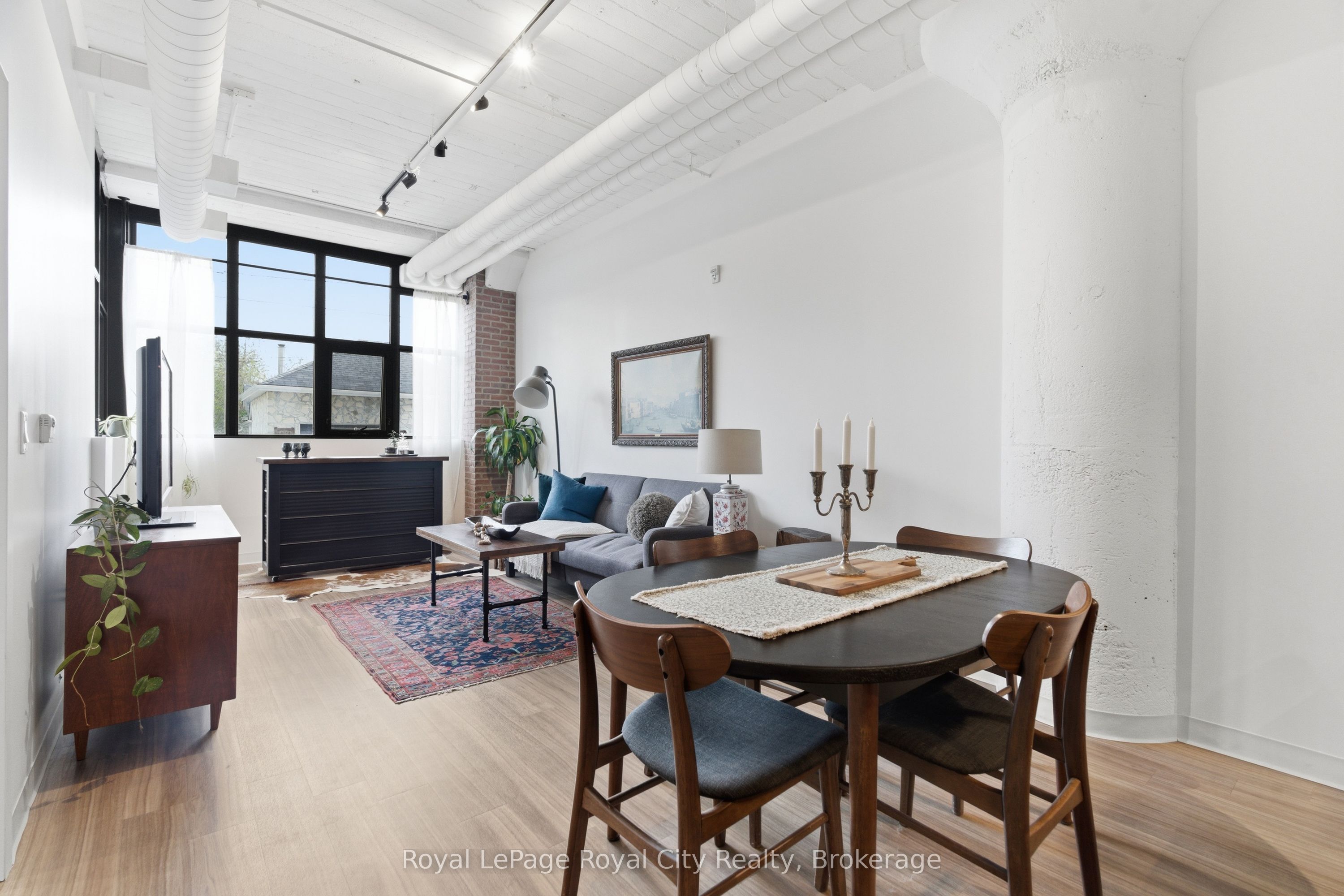 120 Huron Street 112 Property Photo 12