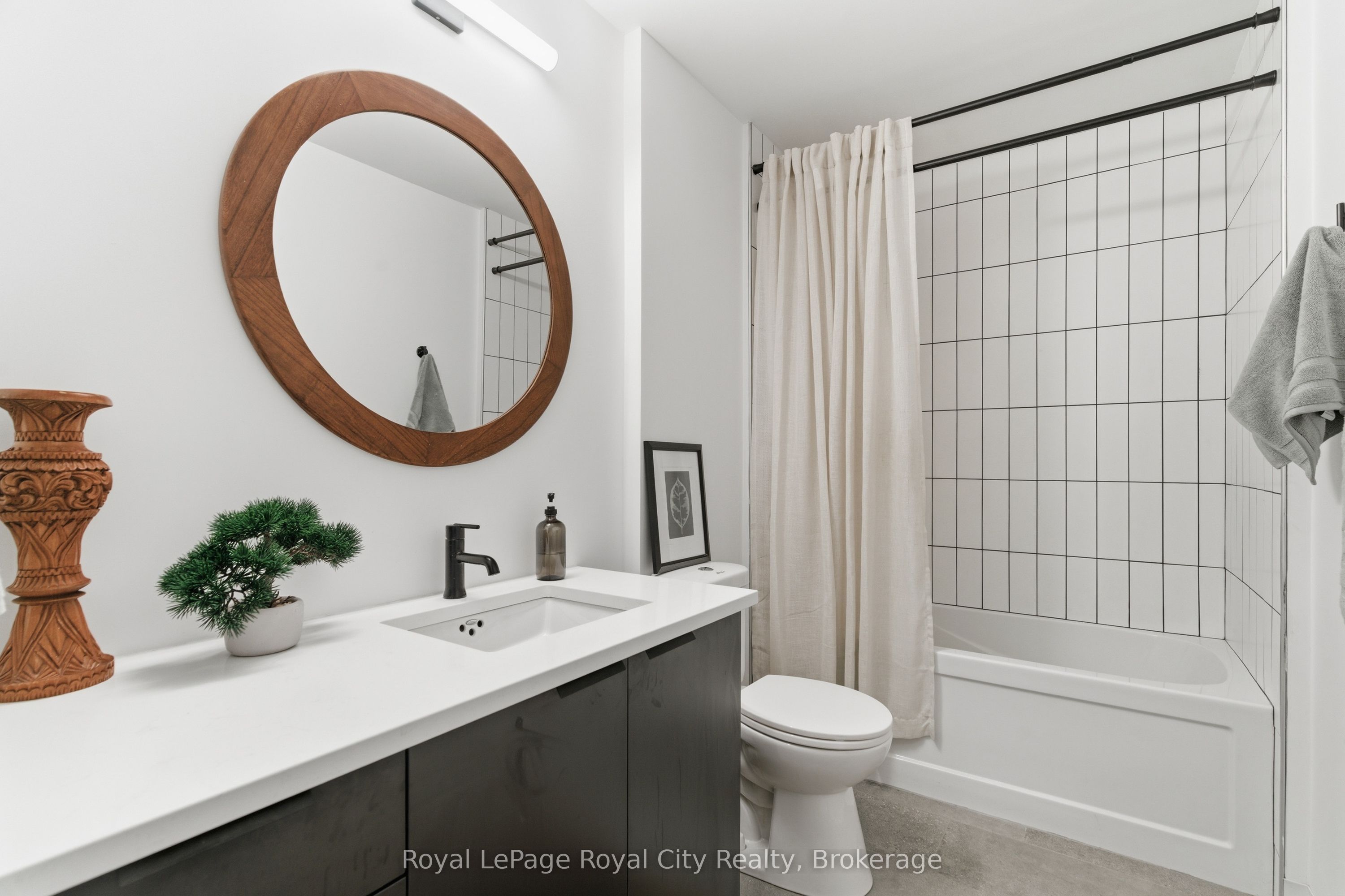 120 Huron Street 112 Property Photo 22
