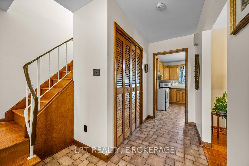 124 Campbell Crescent Property Photo 5