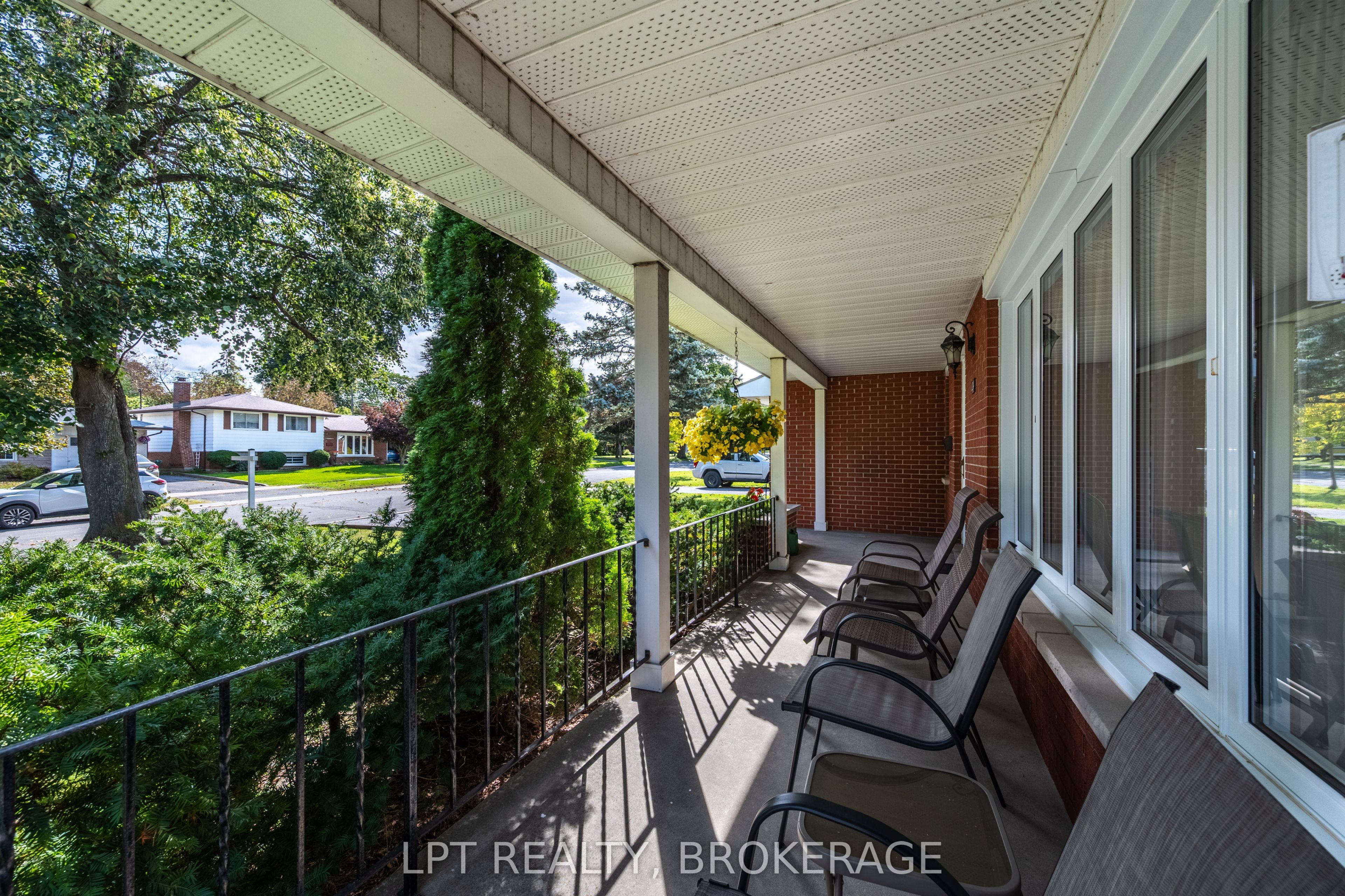 124 Campbell Crescent Property Photo 32