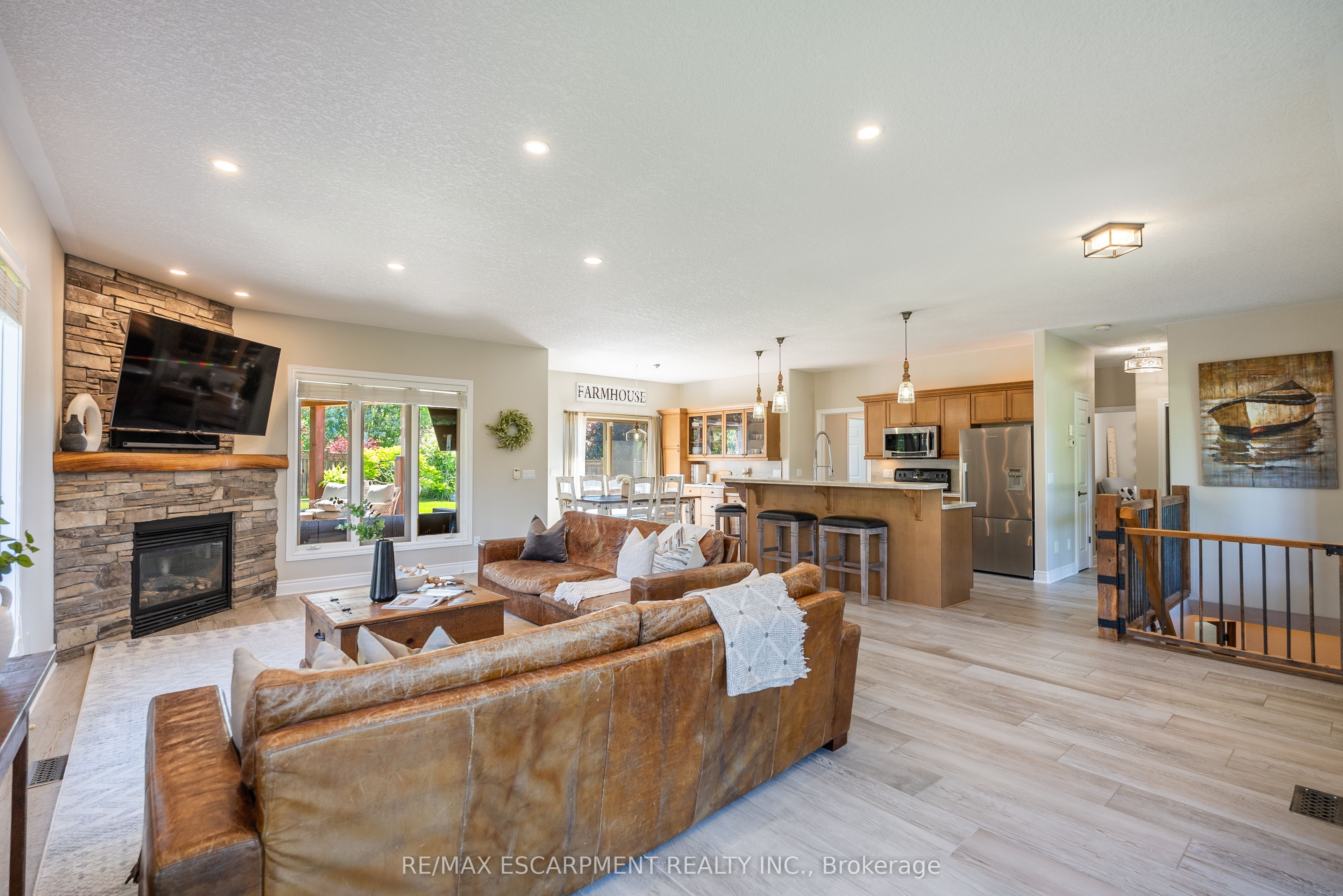 46 Sea Breeze Drive Property Photo 6