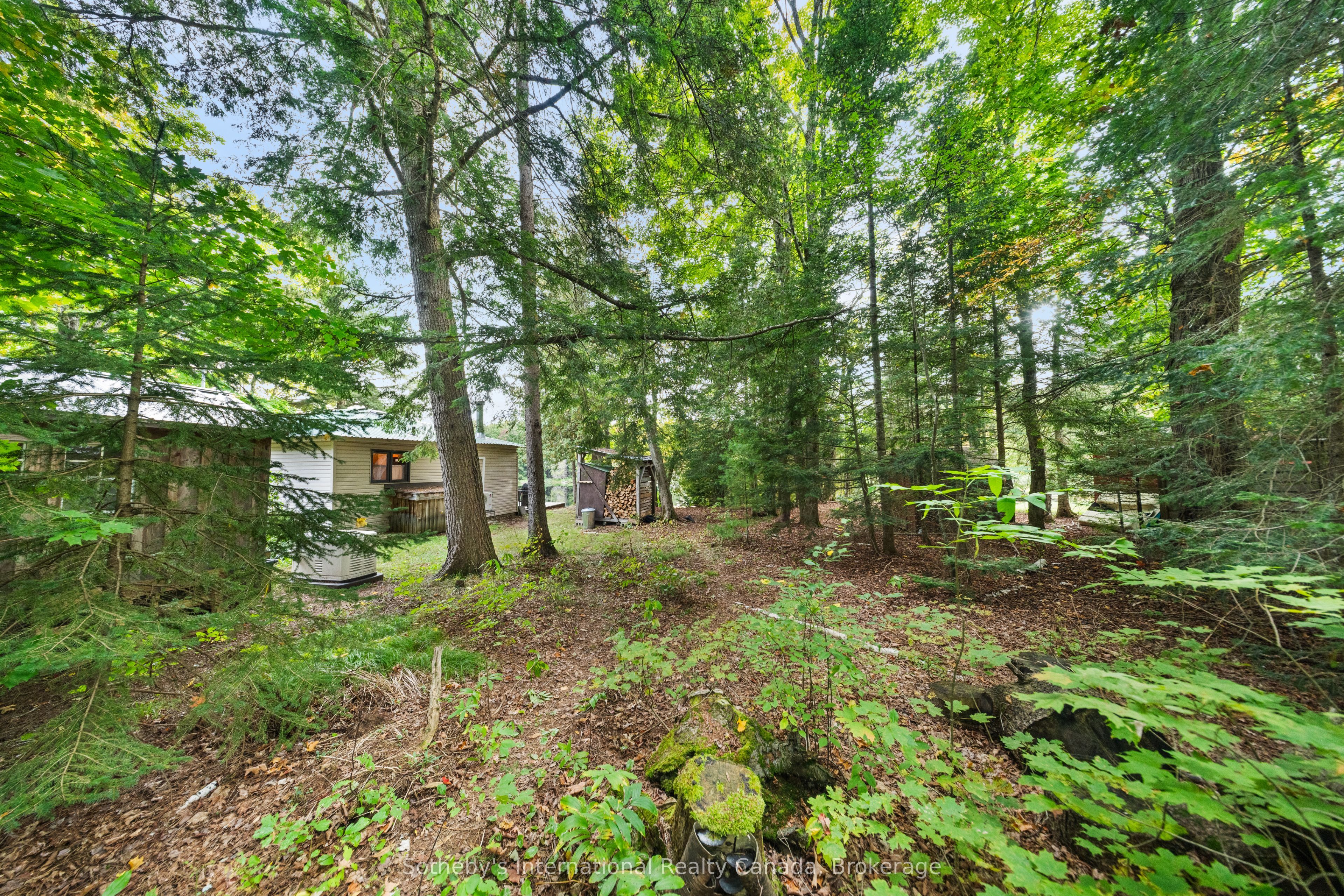 1054 Keysbury Drive Property Photo 11