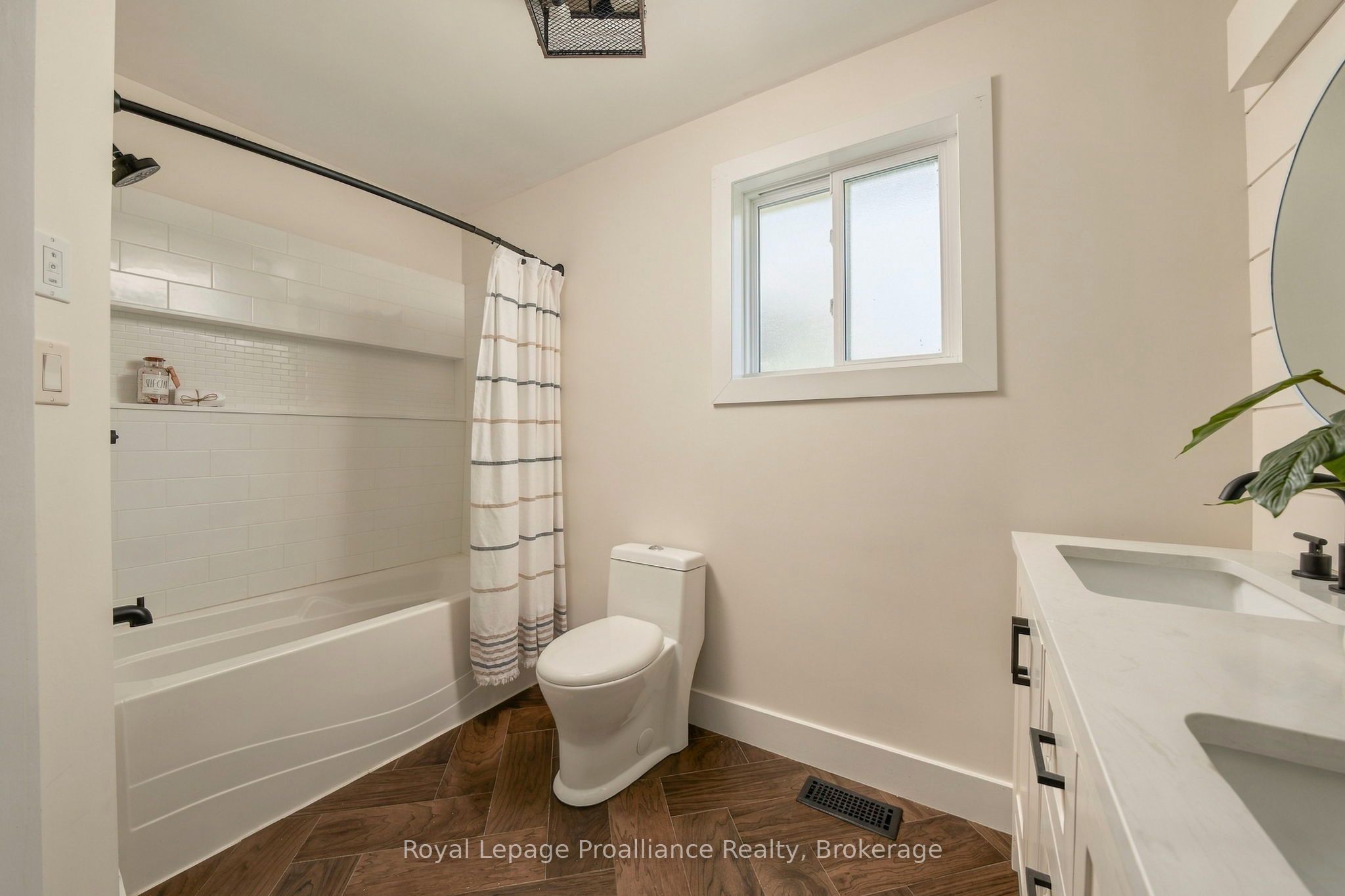 16 Bonisteel Road Property Photo 21