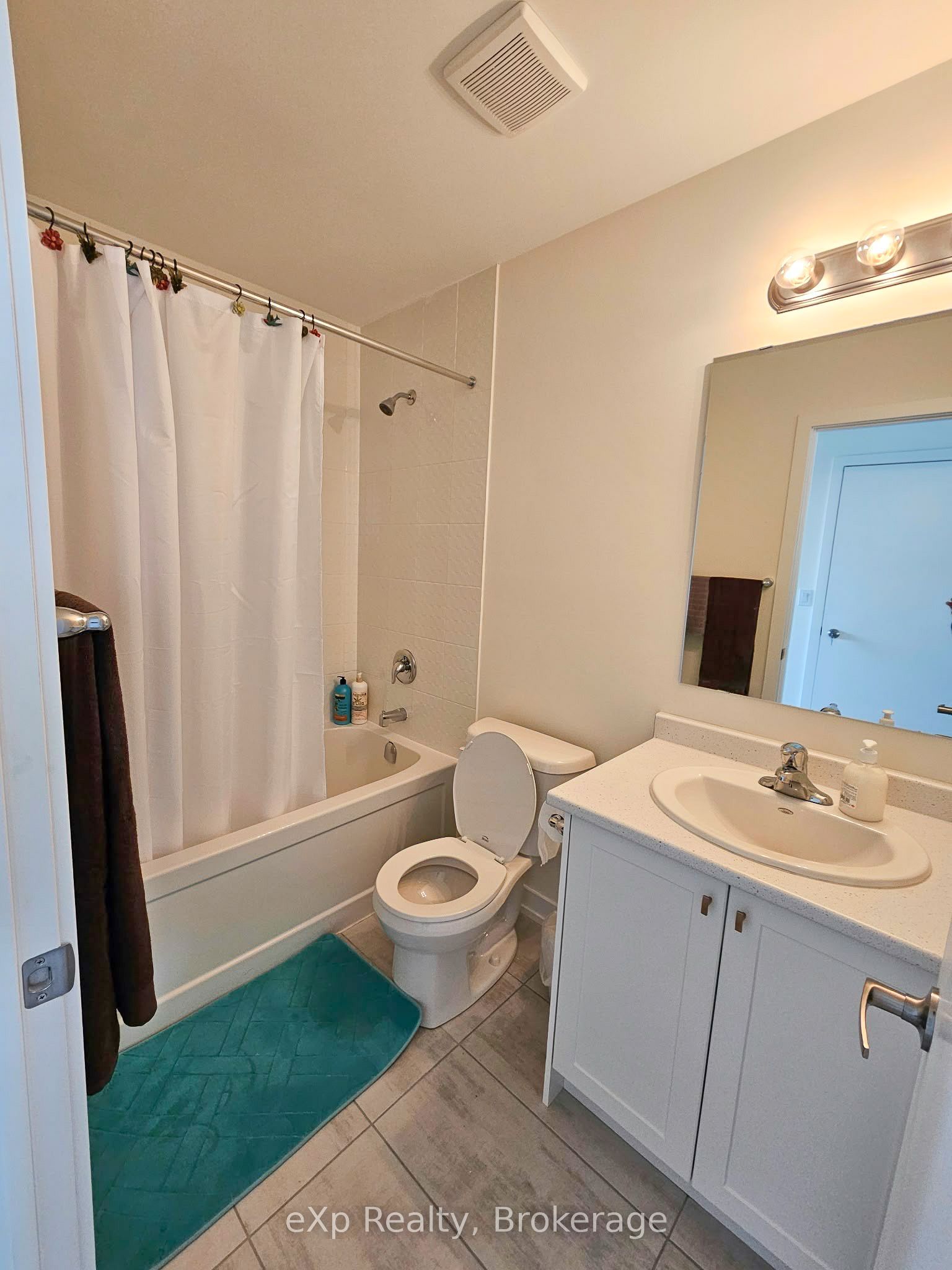 160 Densmore Road 402 Property Photo 12