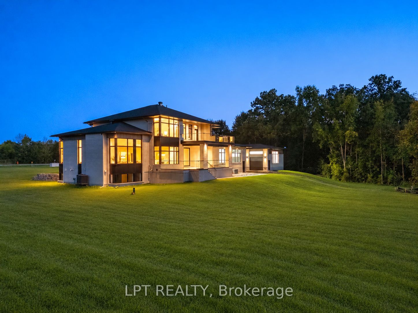 1063 River Road Property Photo 4