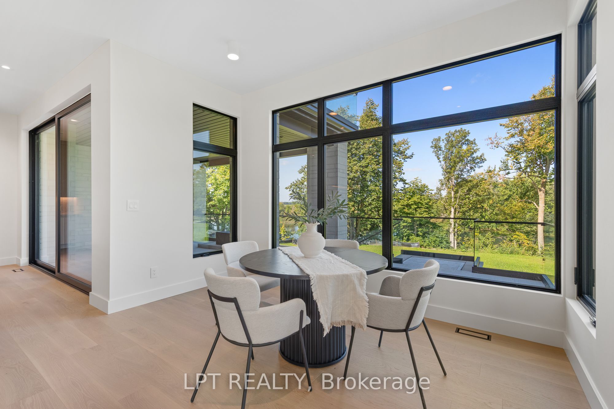 1063 River Road Property Photo 14