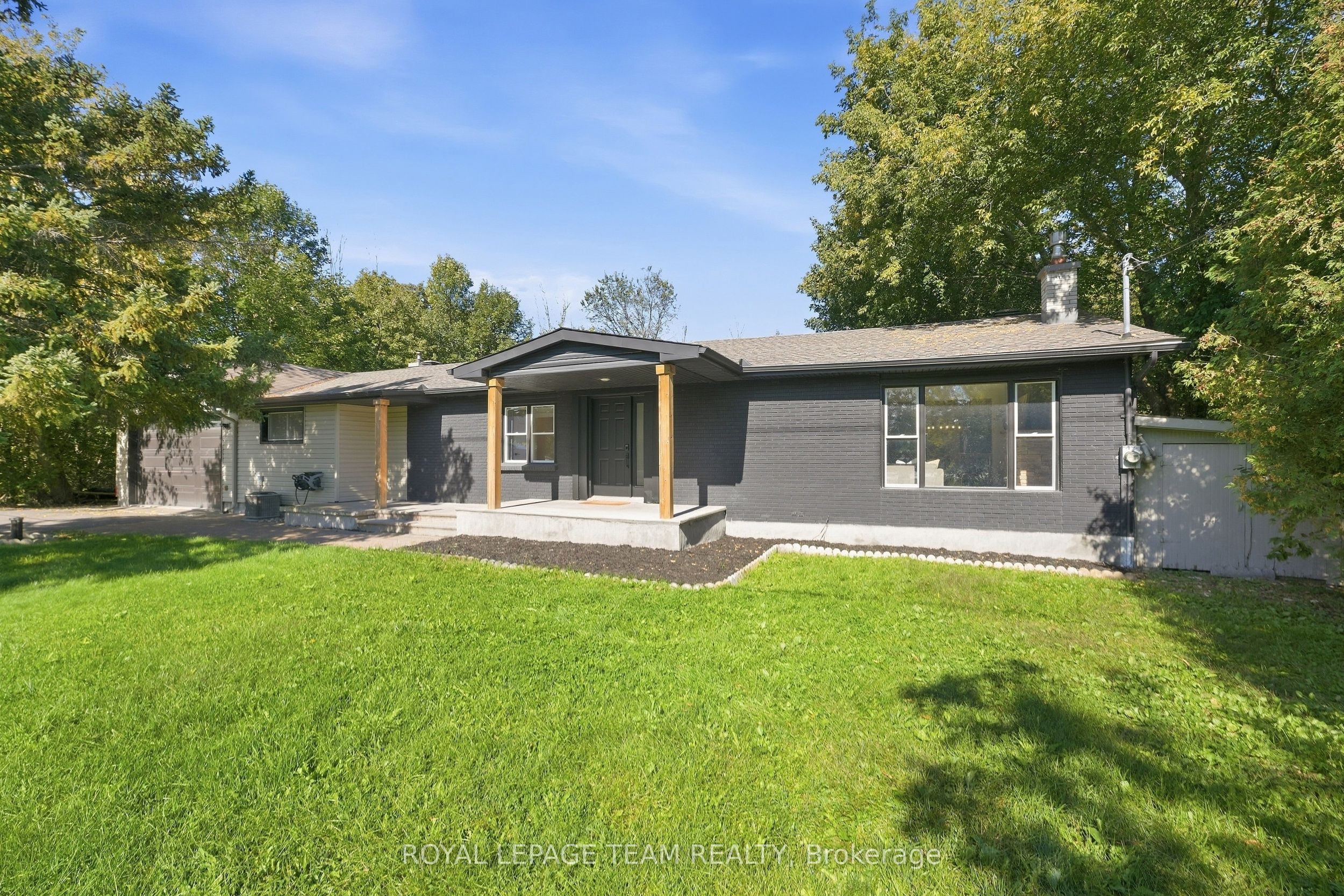 1819 Rideau Road Property Photo 1