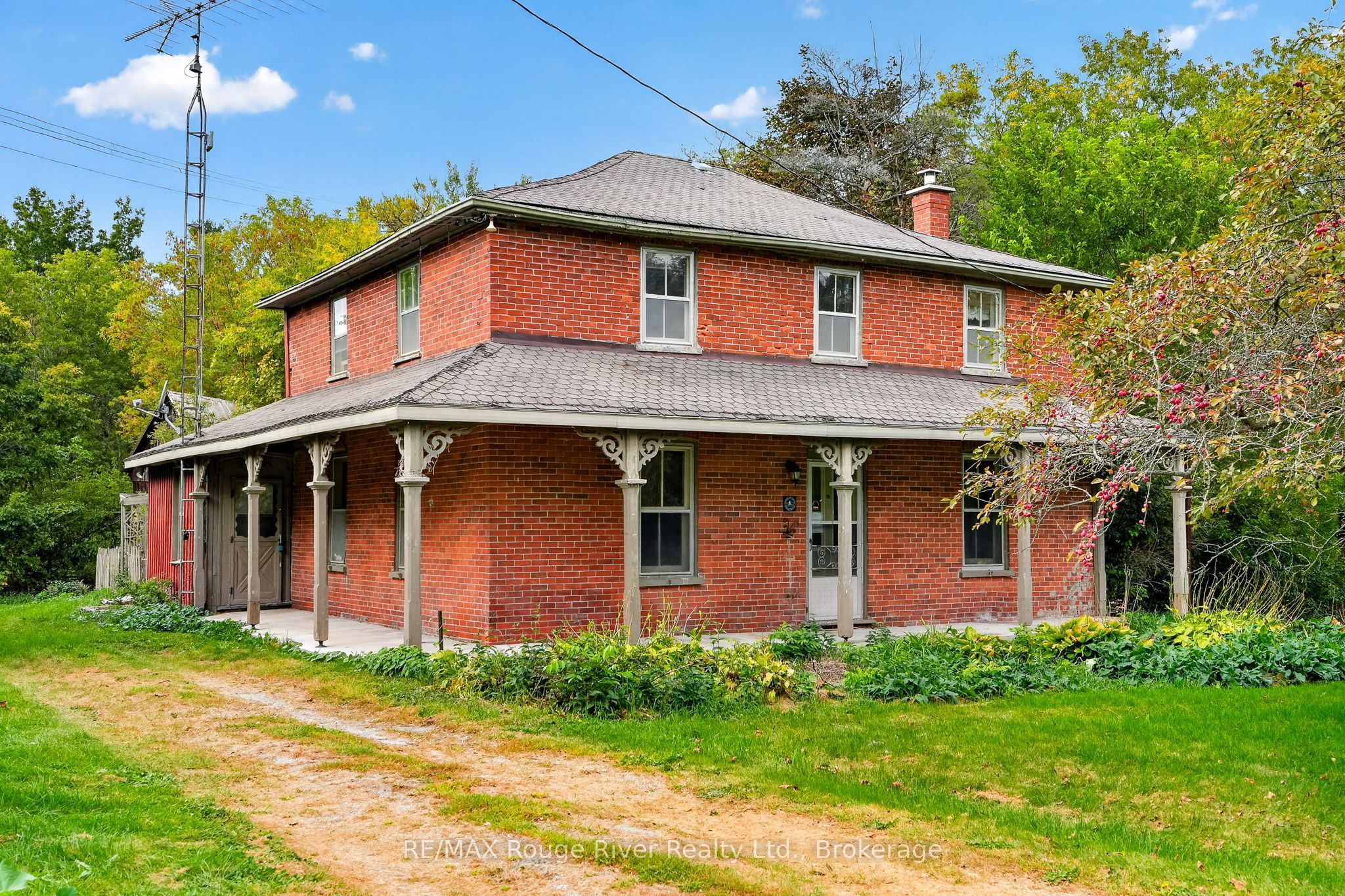 3756 Burnham Street N Property Photo 1