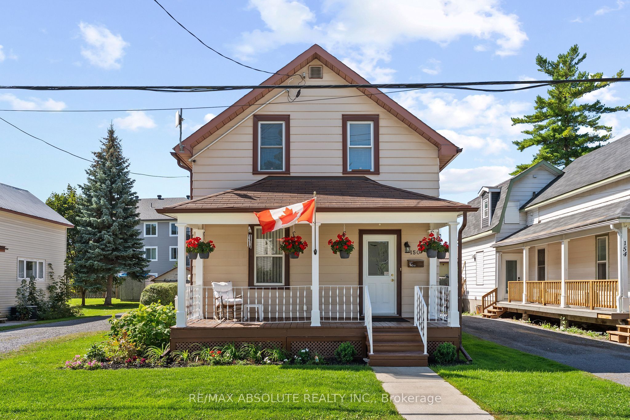 150 Mcgonigal Street W Property Photo 1