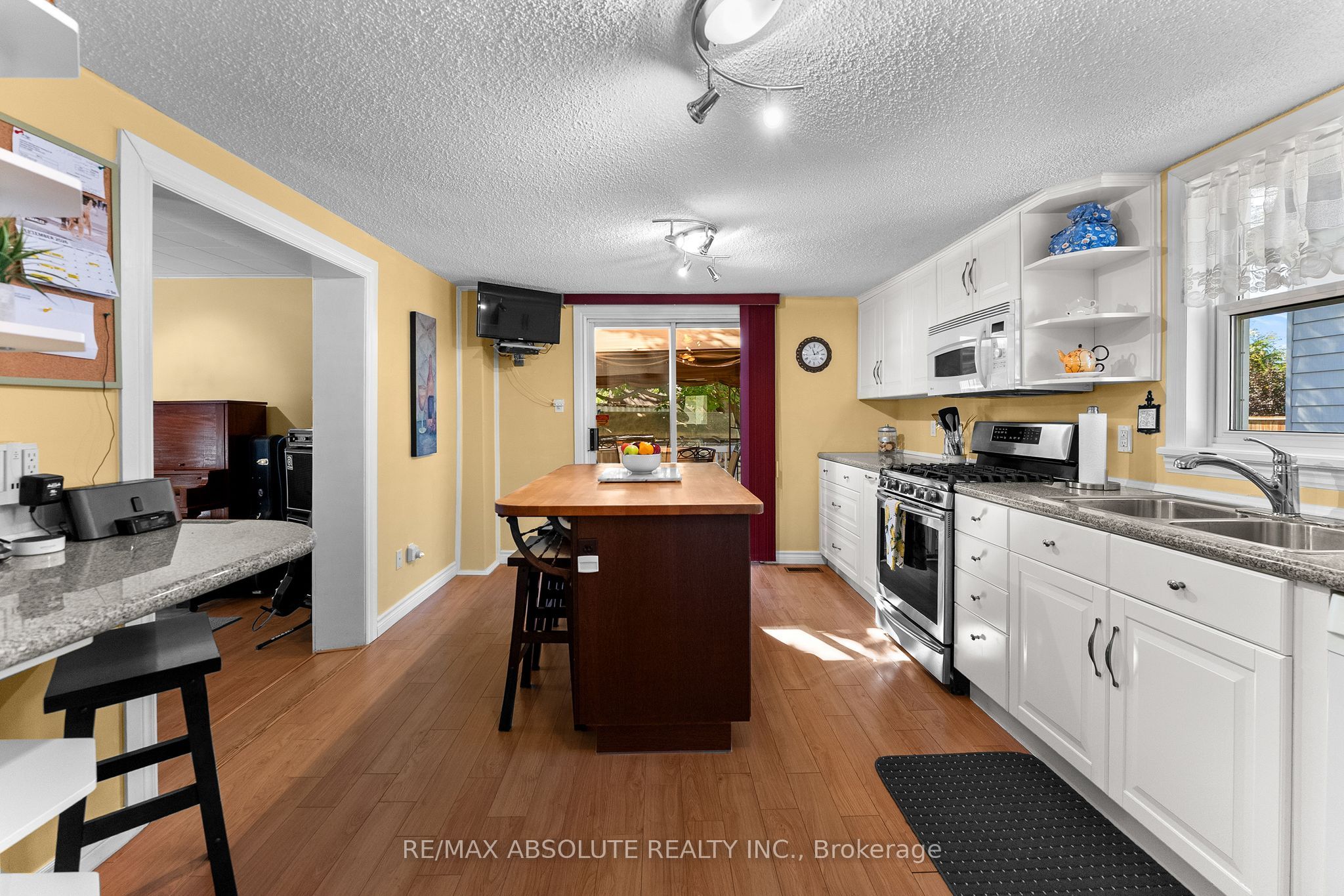 150 Mcgonigal Street W Property Photo 13