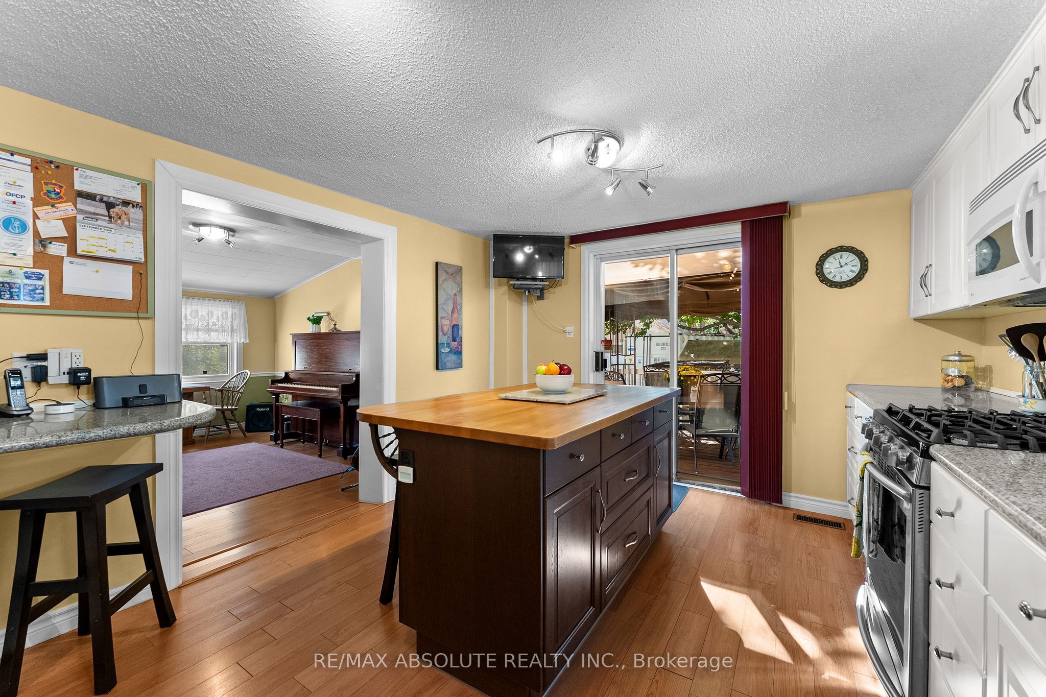 150 Mcgonigal Street W Property Photo 16