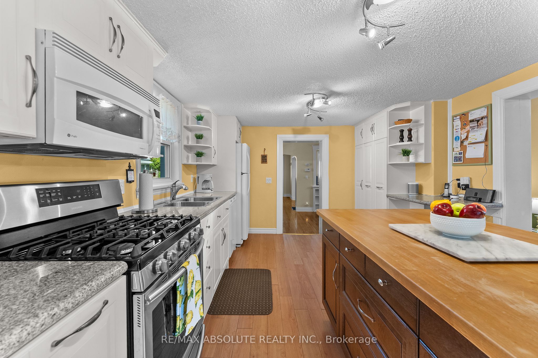150 Mcgonigal Street W Property Photo 17