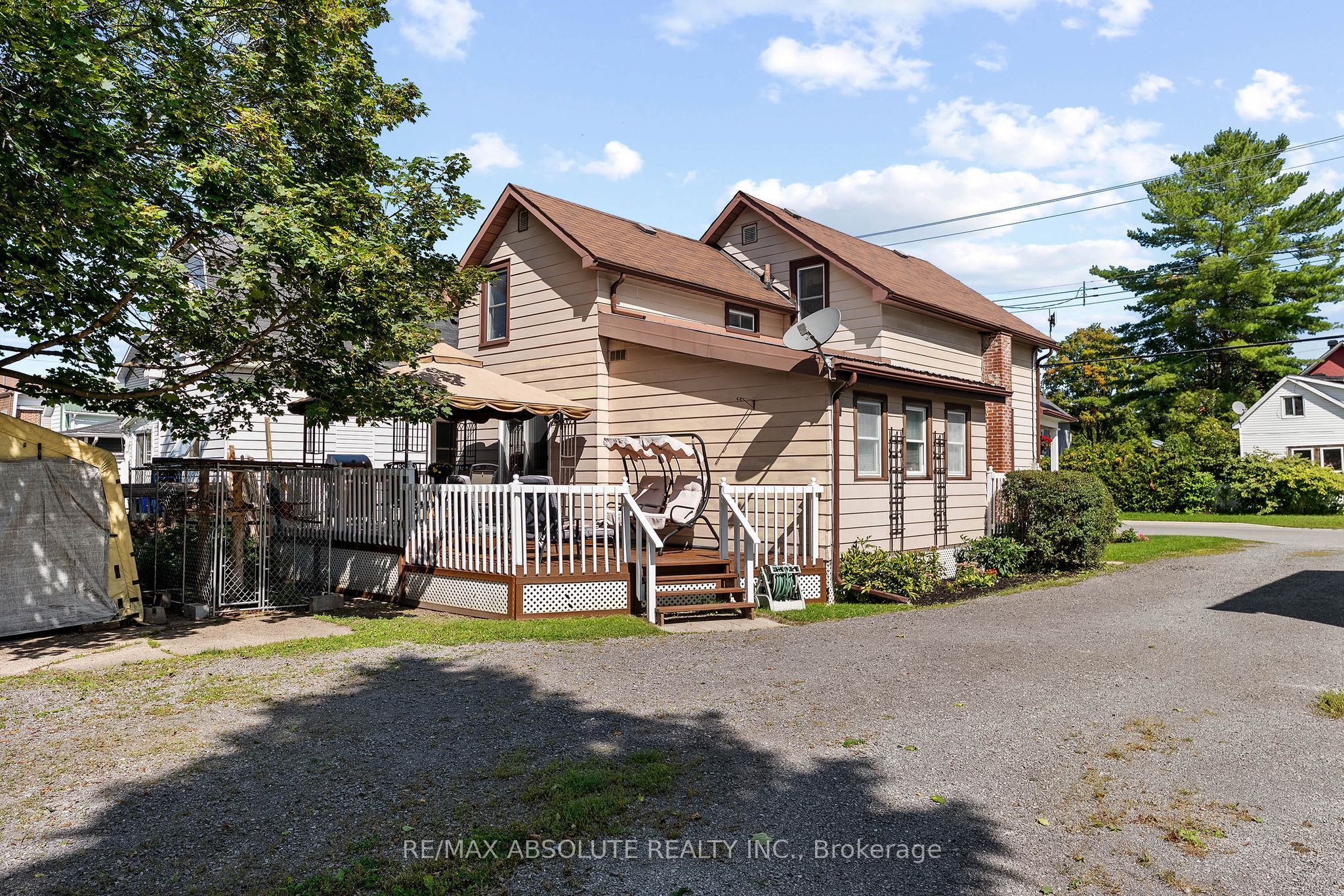 150 Mcgonigal Street W Property Photo 40