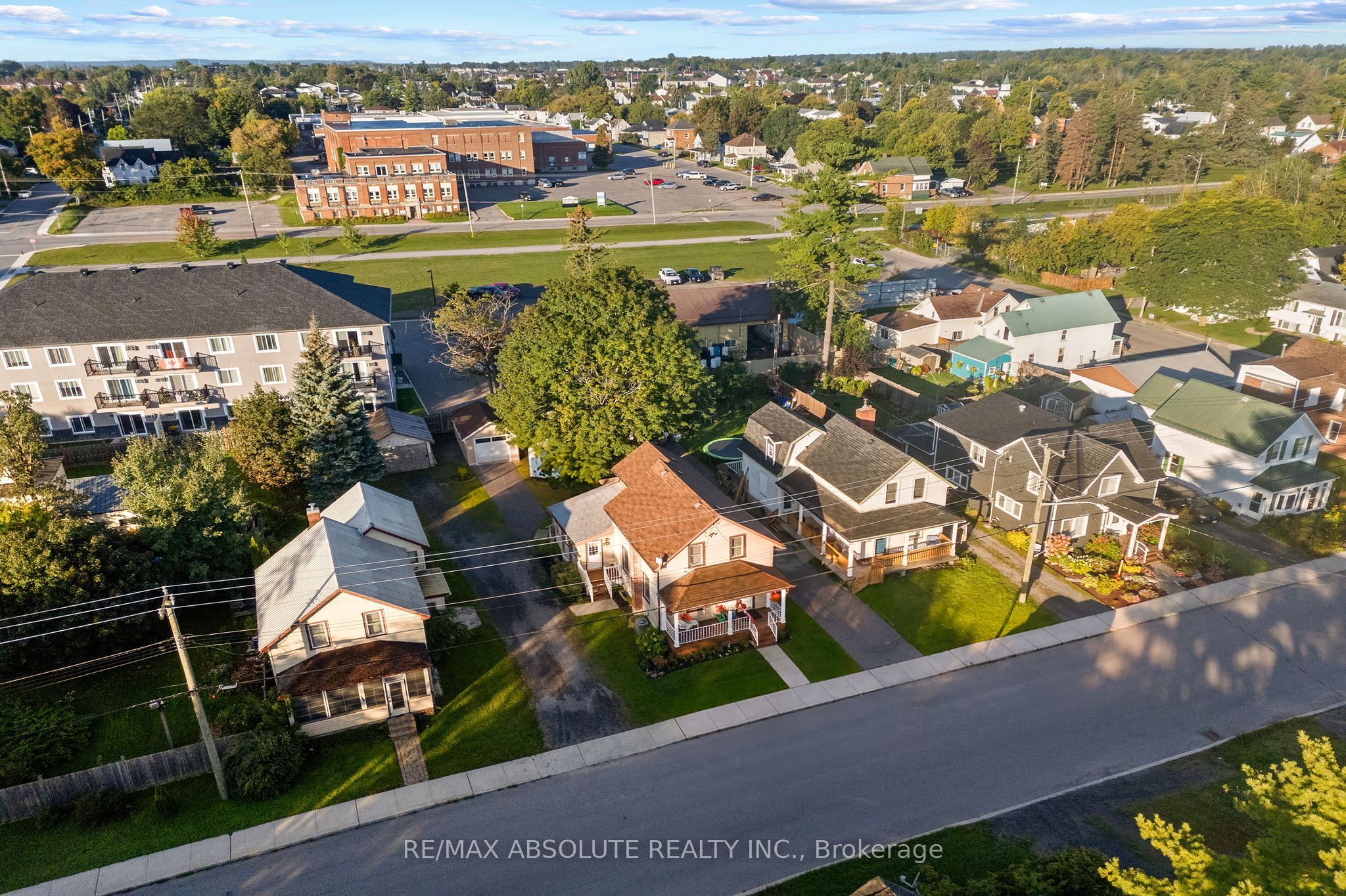 150 Mcgonigal Street W Property Photo 48