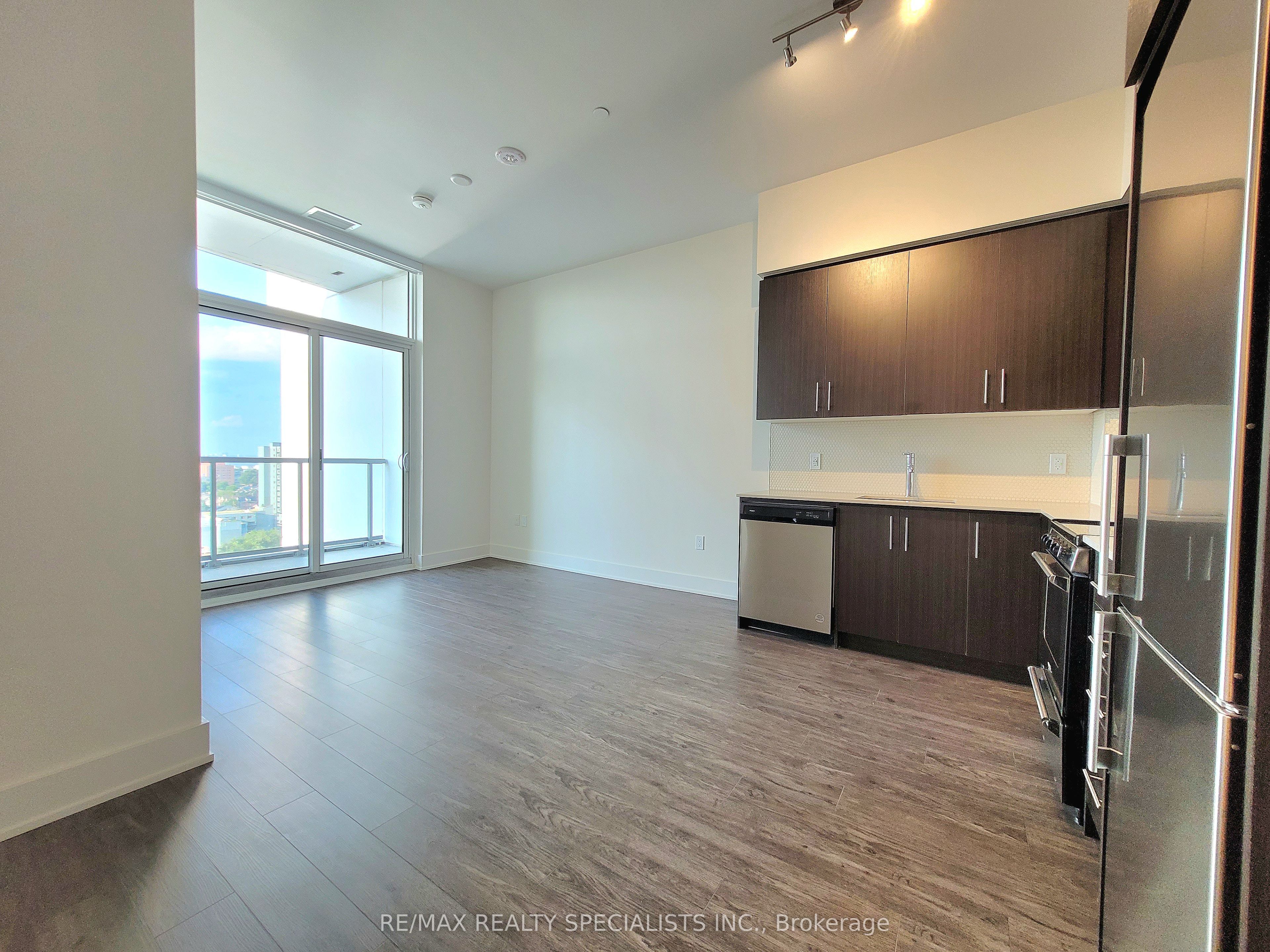 212 King William Street 1418 Property Photo 9