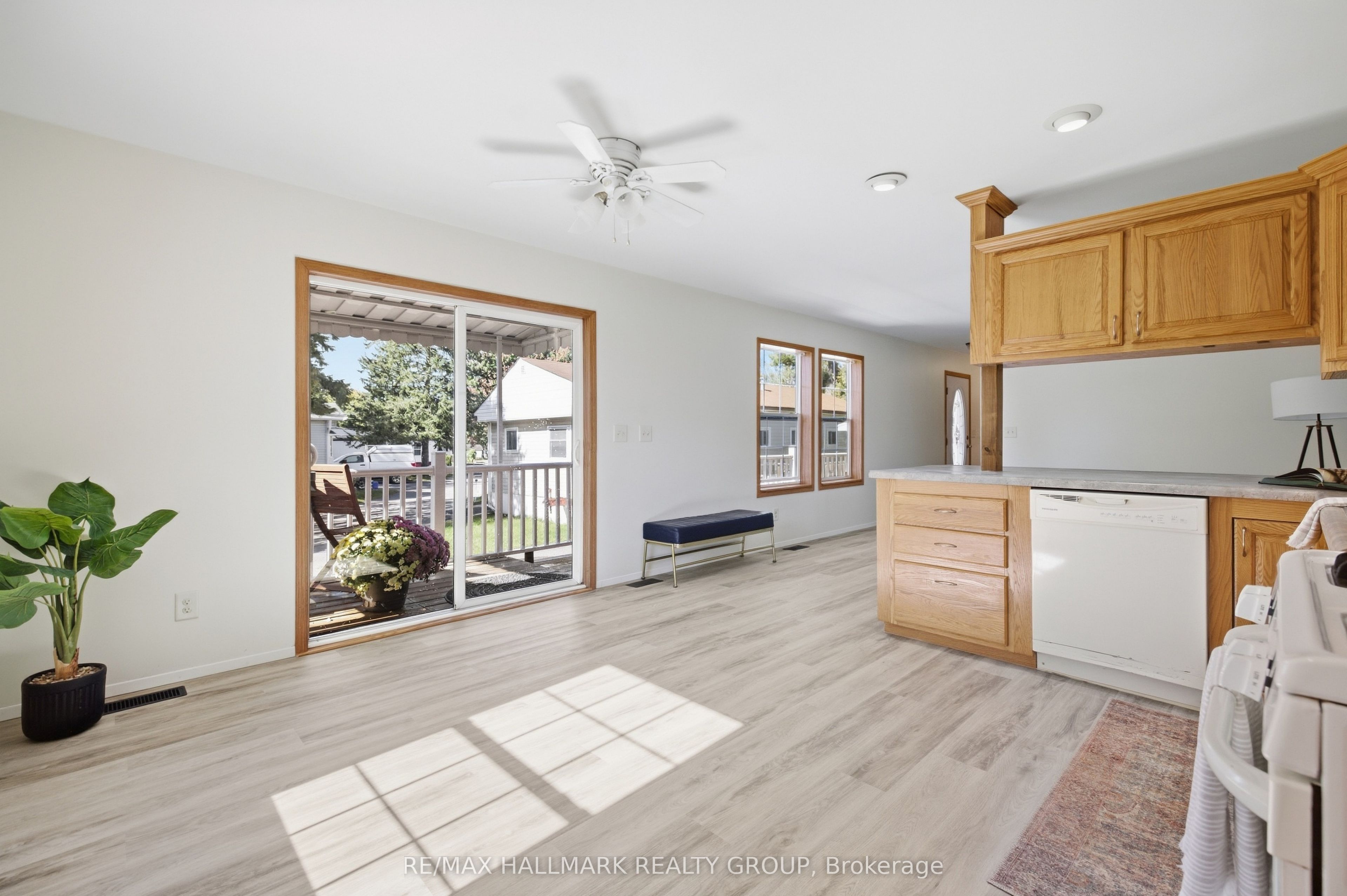 14 Pacific Avenue Property Photo 3