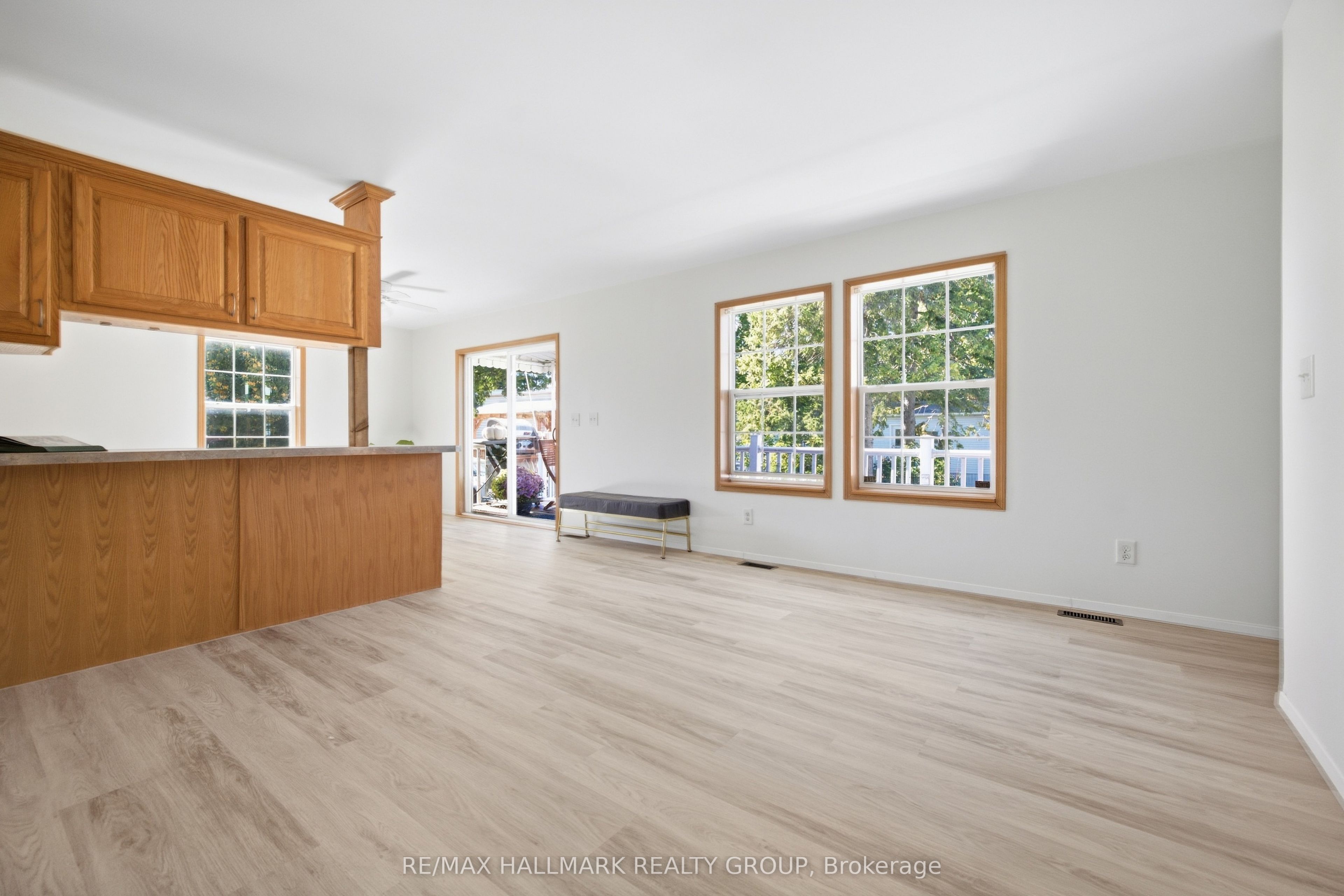 14 Pacific Avenue Property Photo 6
