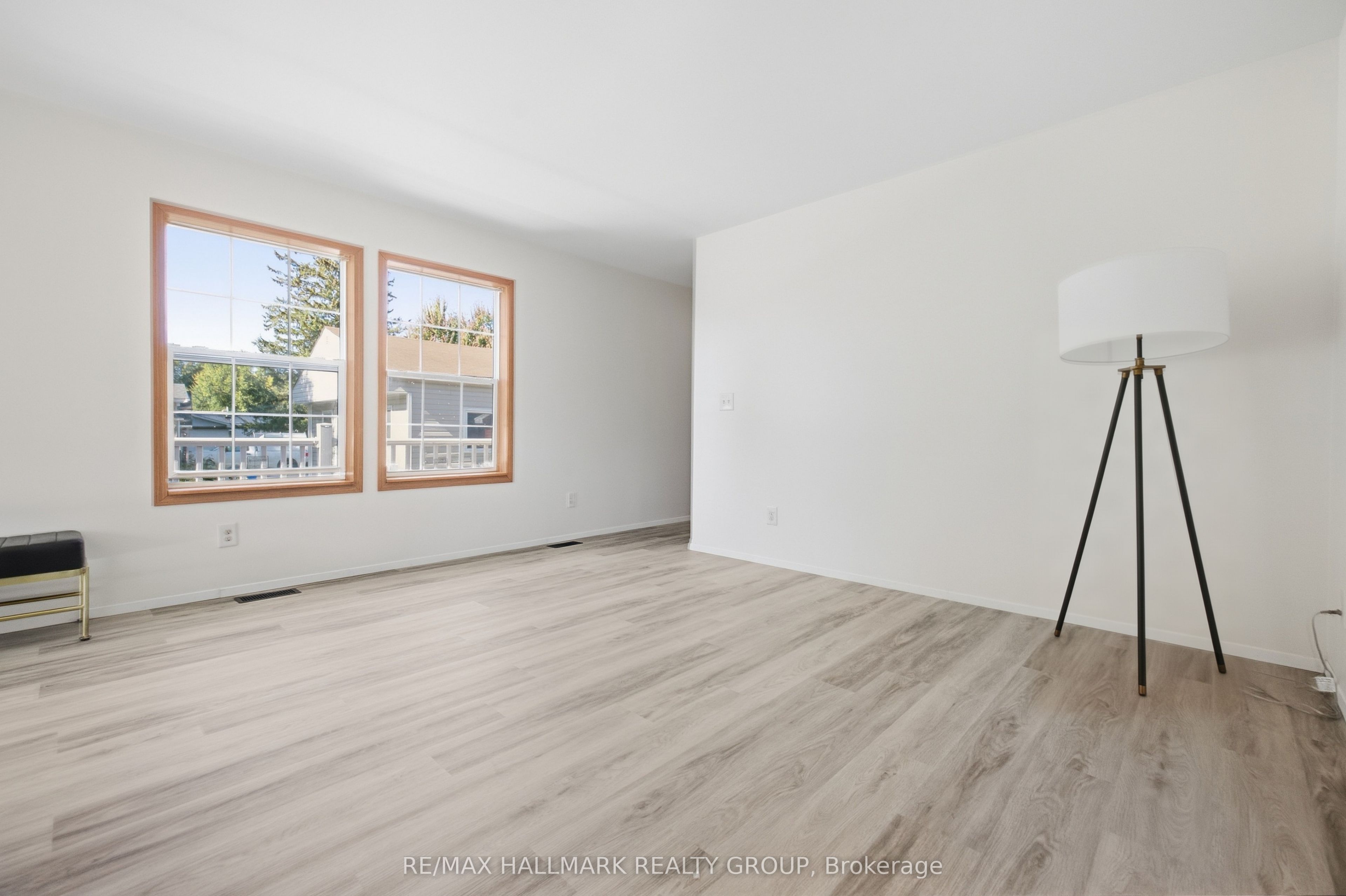 14 Pacific Avenue Property Photo 7