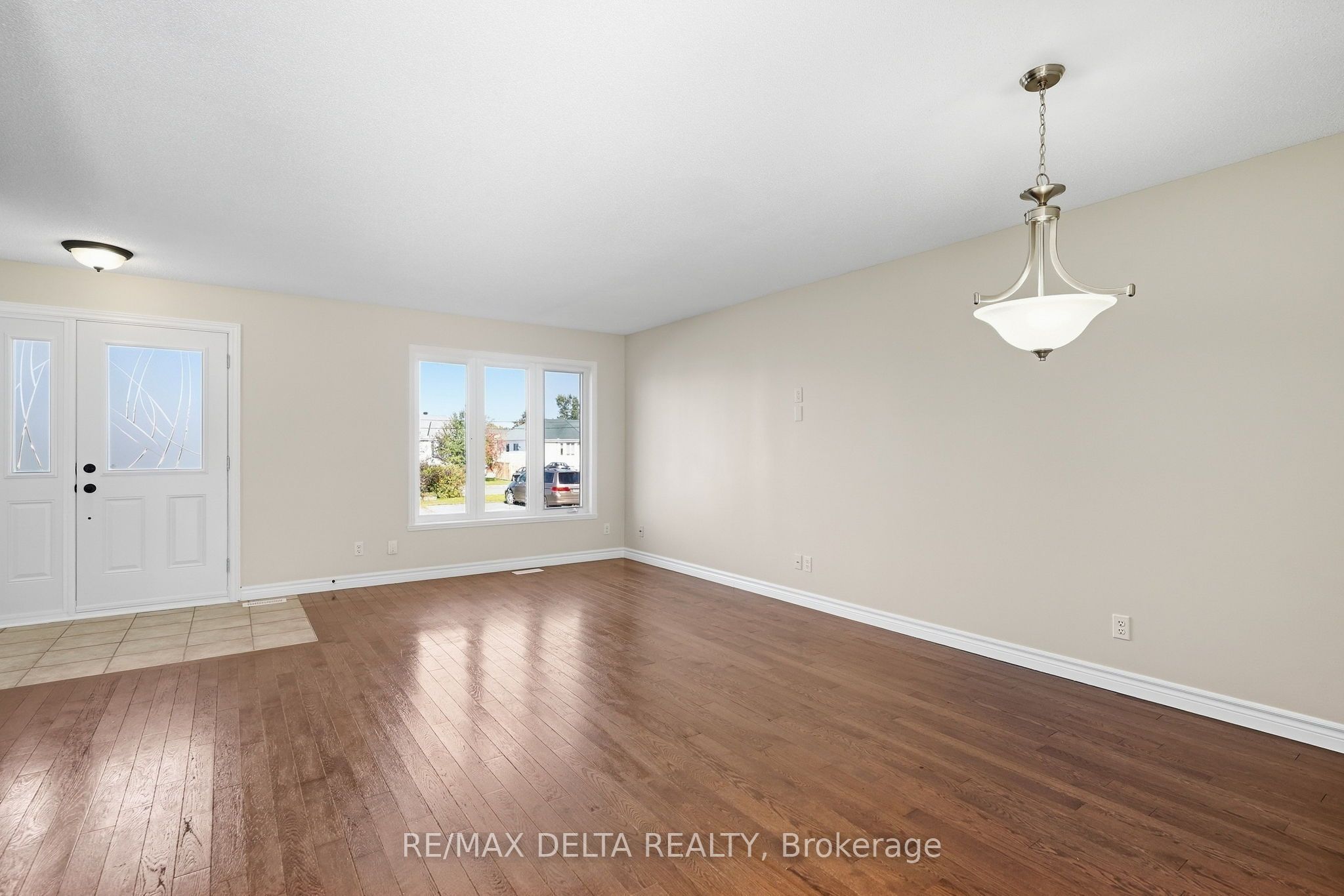 742 Nelson Street Property Photo 8