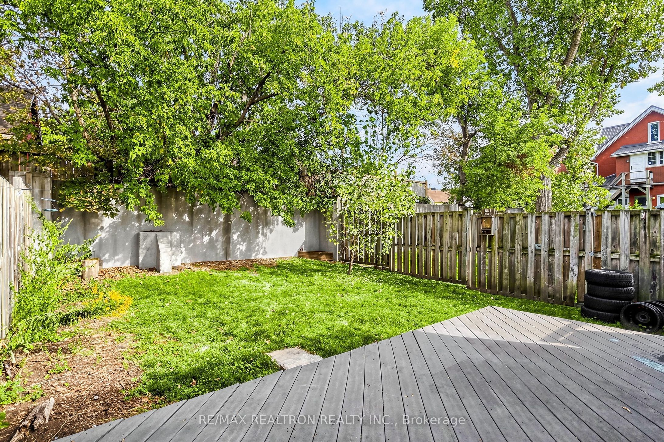 185 W Parkhill Road Property Photo 11