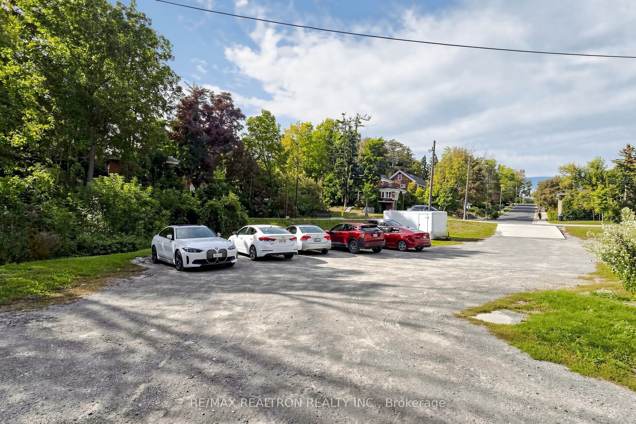185 W Parkhill Road Property Photo 15