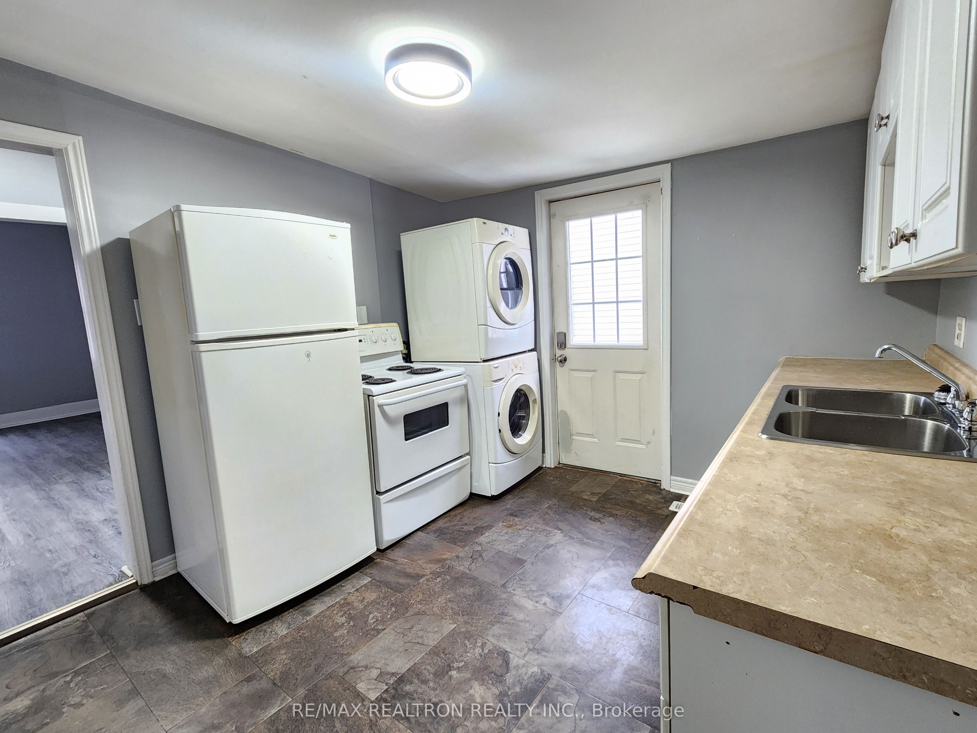 185 W Parkhill Road Property Photo 28