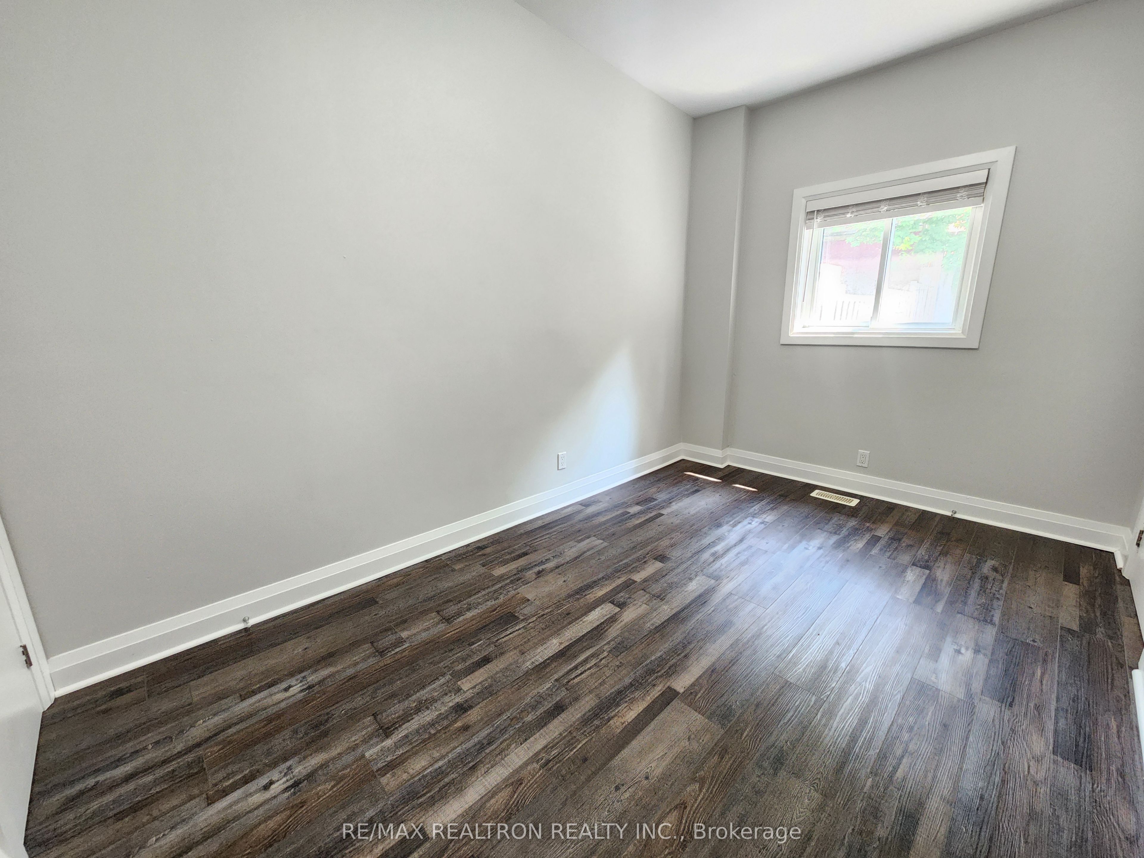 185 W Parkhill Road Property Photo 30