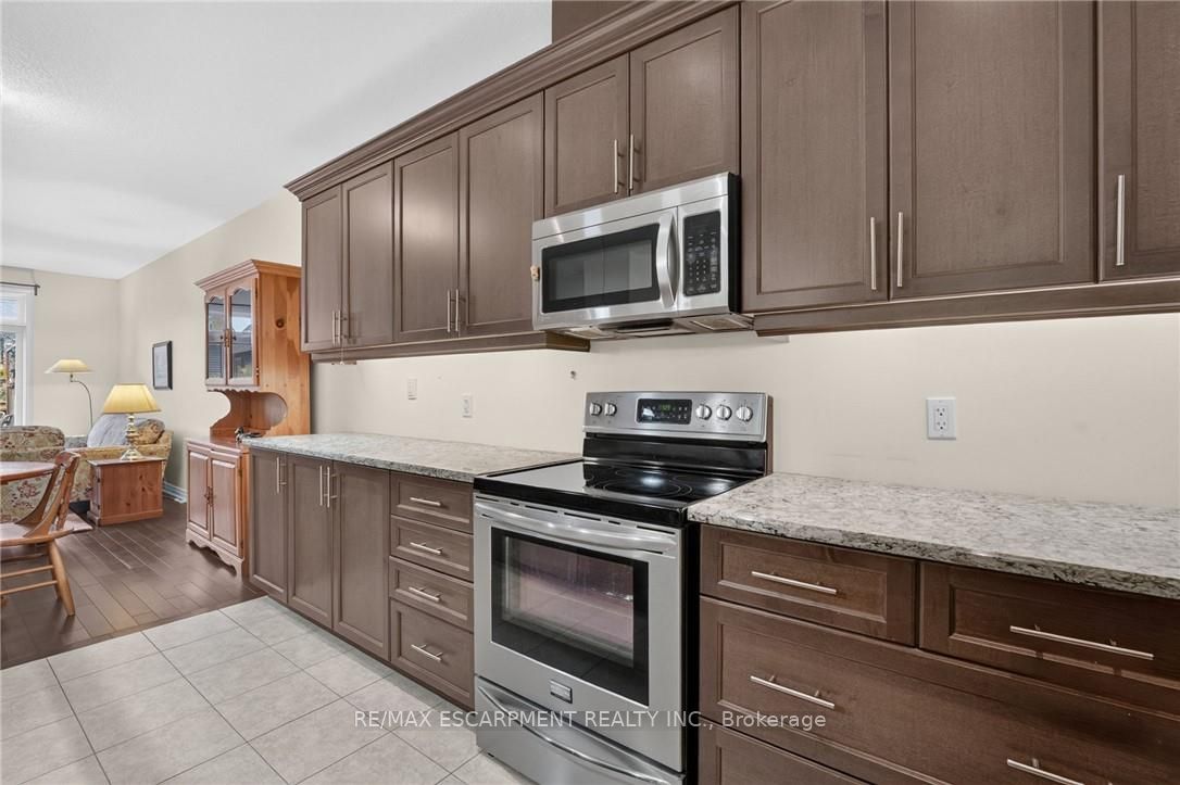 37 Brookside Terrace 43 Property Photo 12