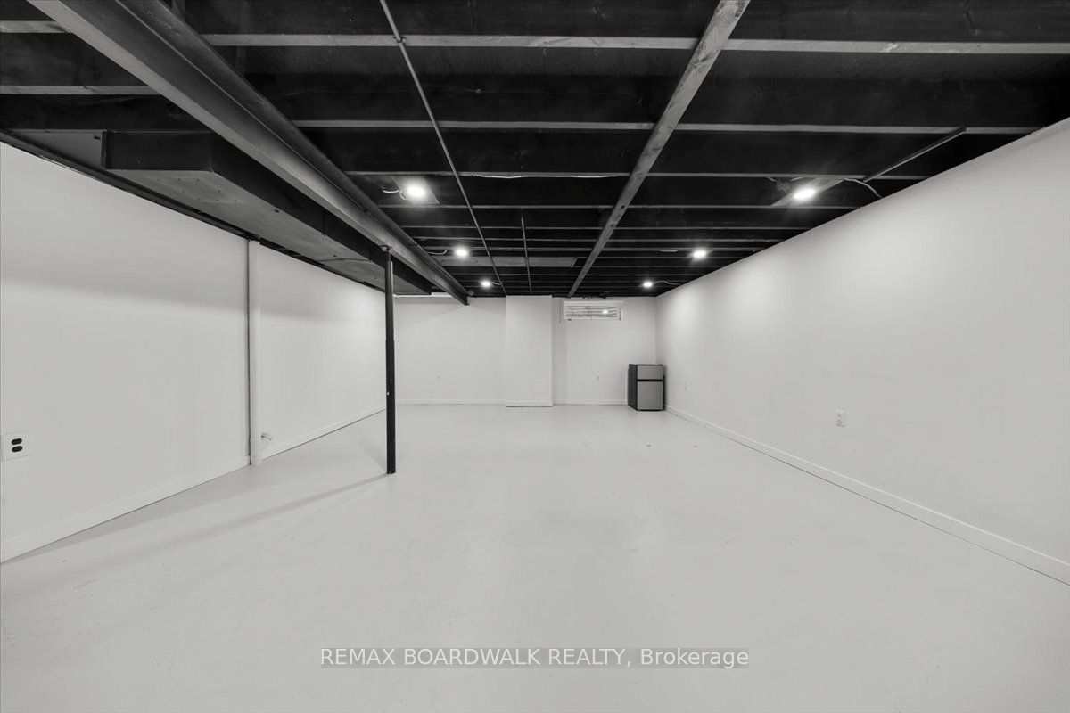 1853 Kilborn Avenue Property Photo 42
