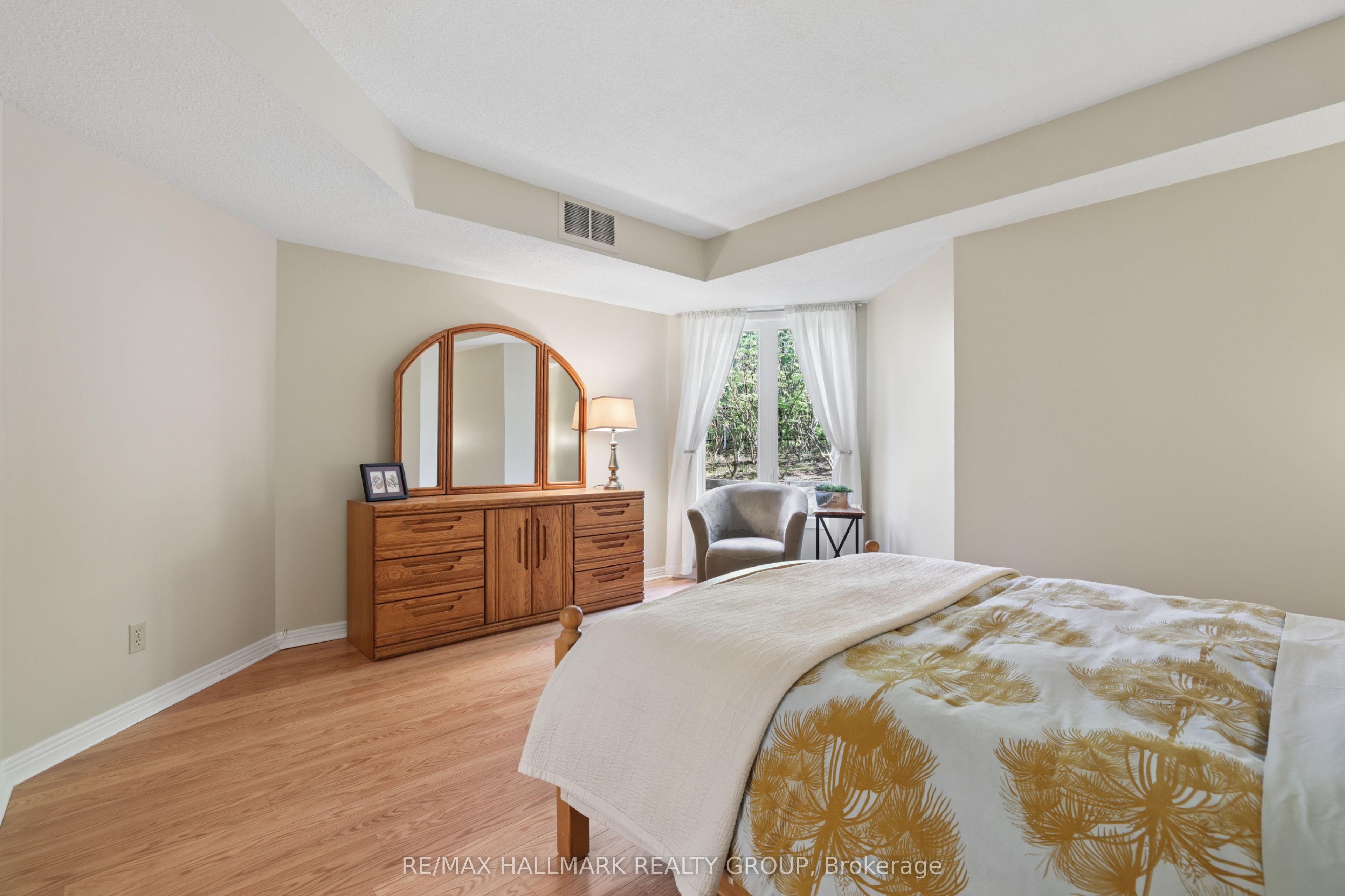 263 Botanica Private 75a Property Photo 18