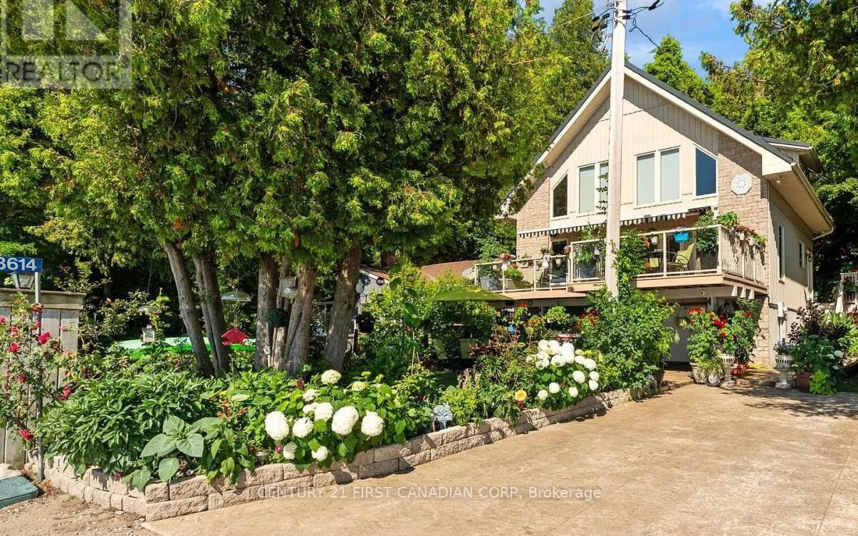 73614 Drysdale Beach Road Property Photo 1