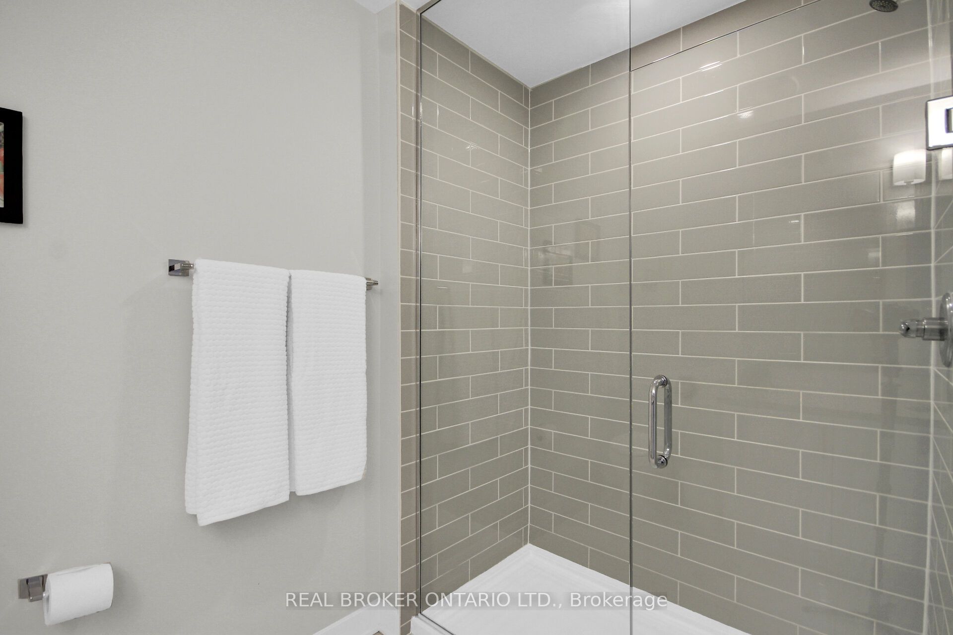 352 Finial Way Property Photo 20