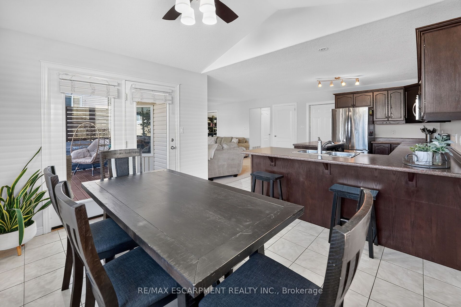 17 Cherry Avenue Property Photo 10
