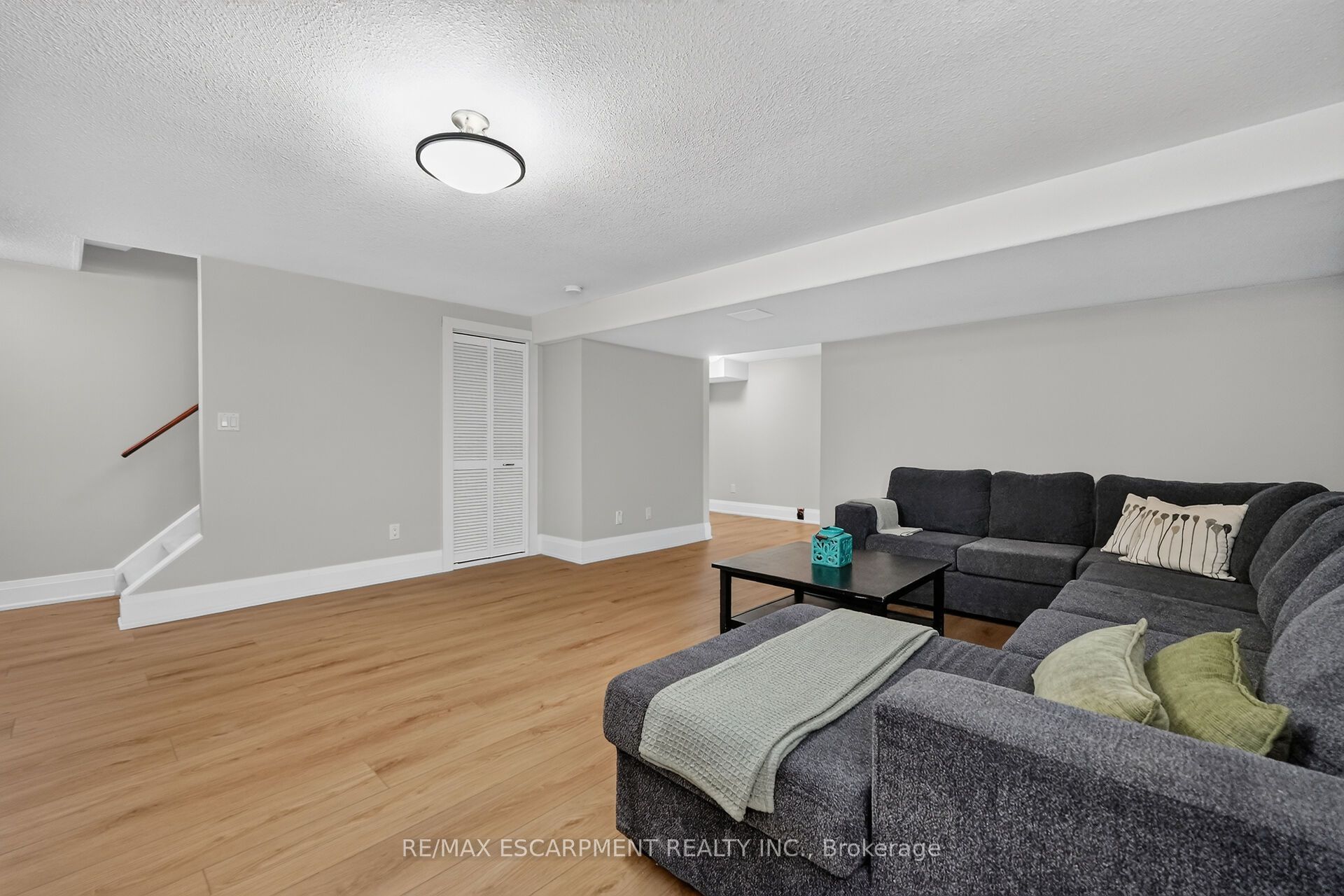 17 Cherry Avenue Property Photo 32