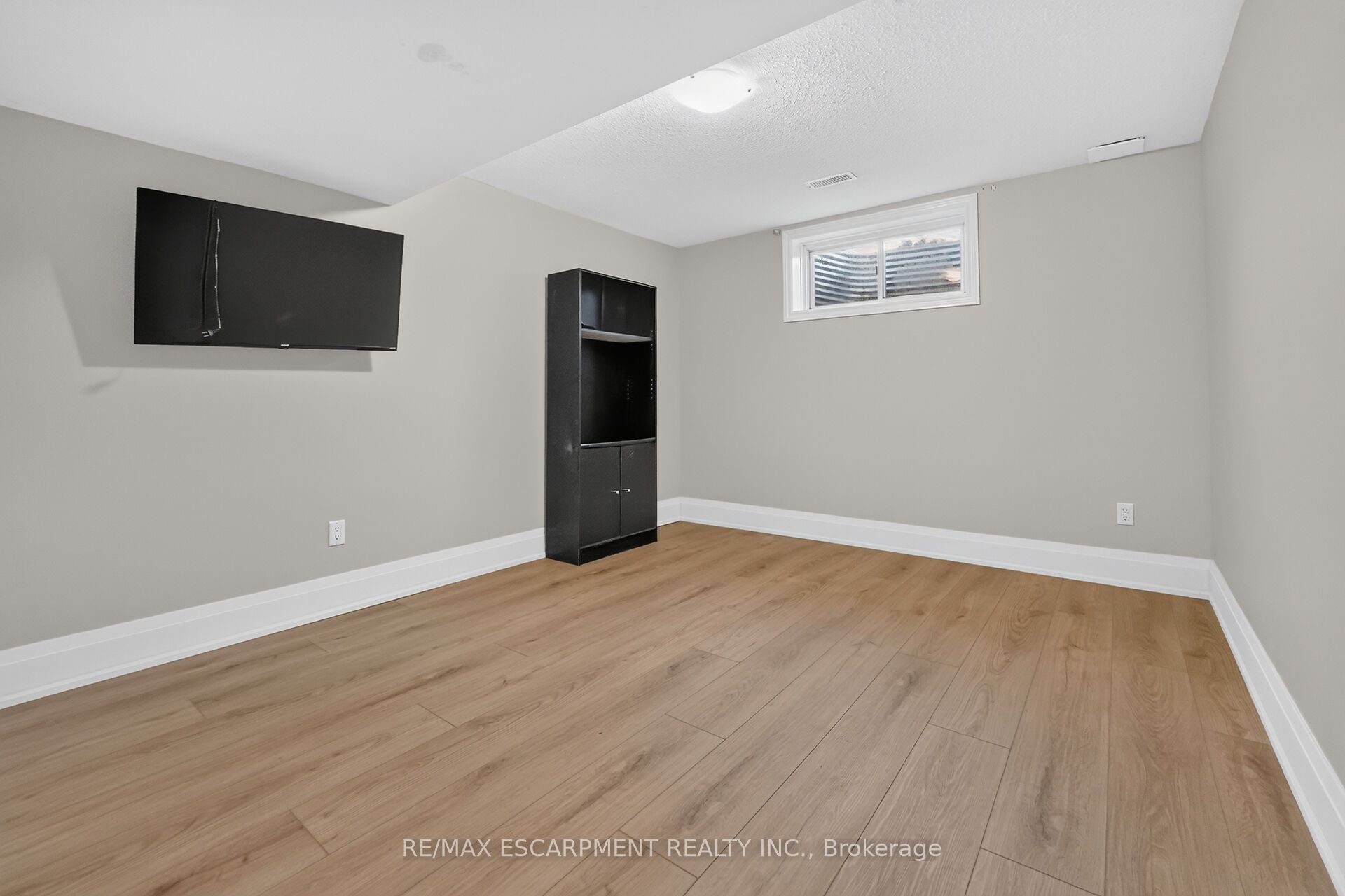 17 Cherry Avenue Property Photo 33