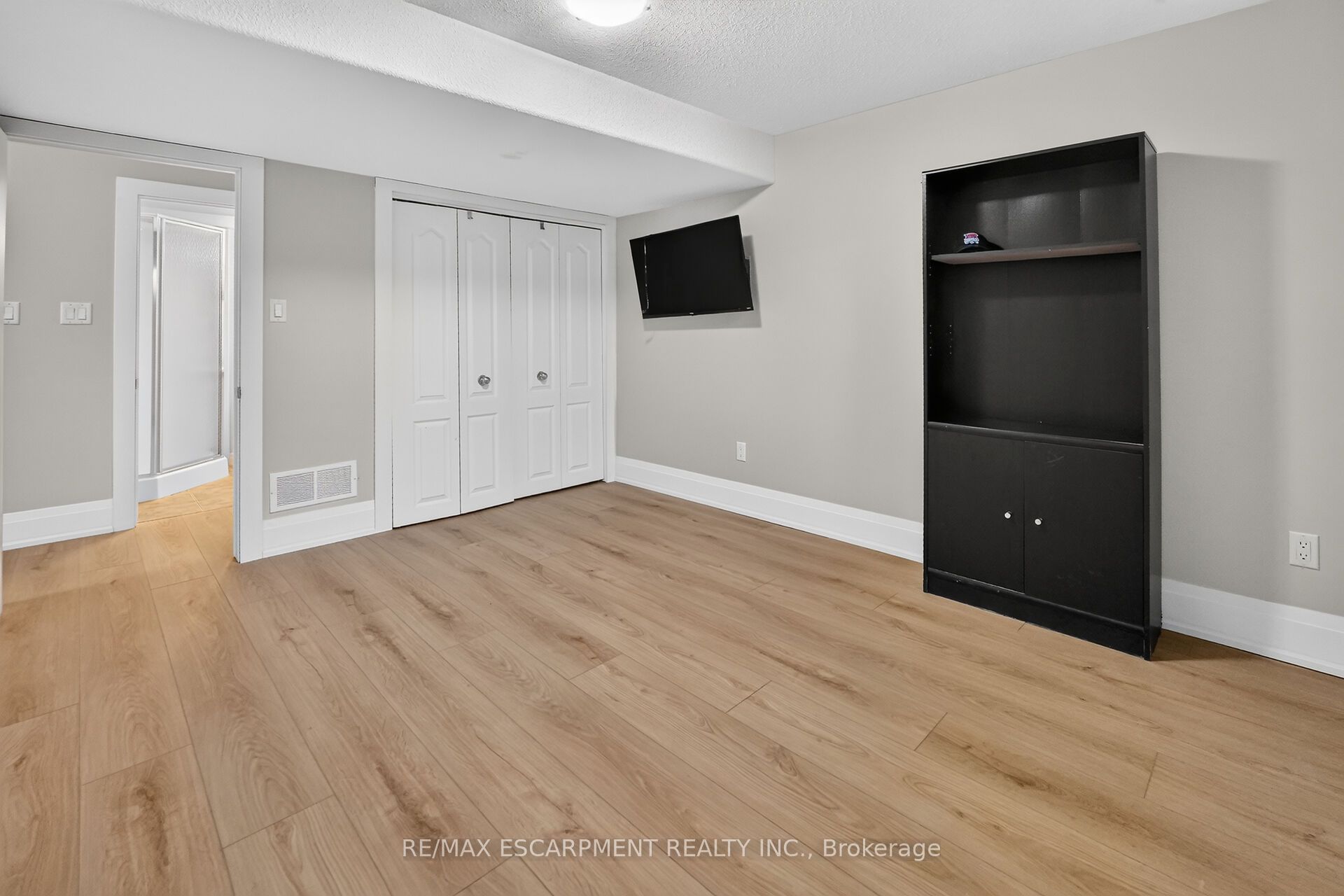 17 Cherry Avenue Property Photo 34