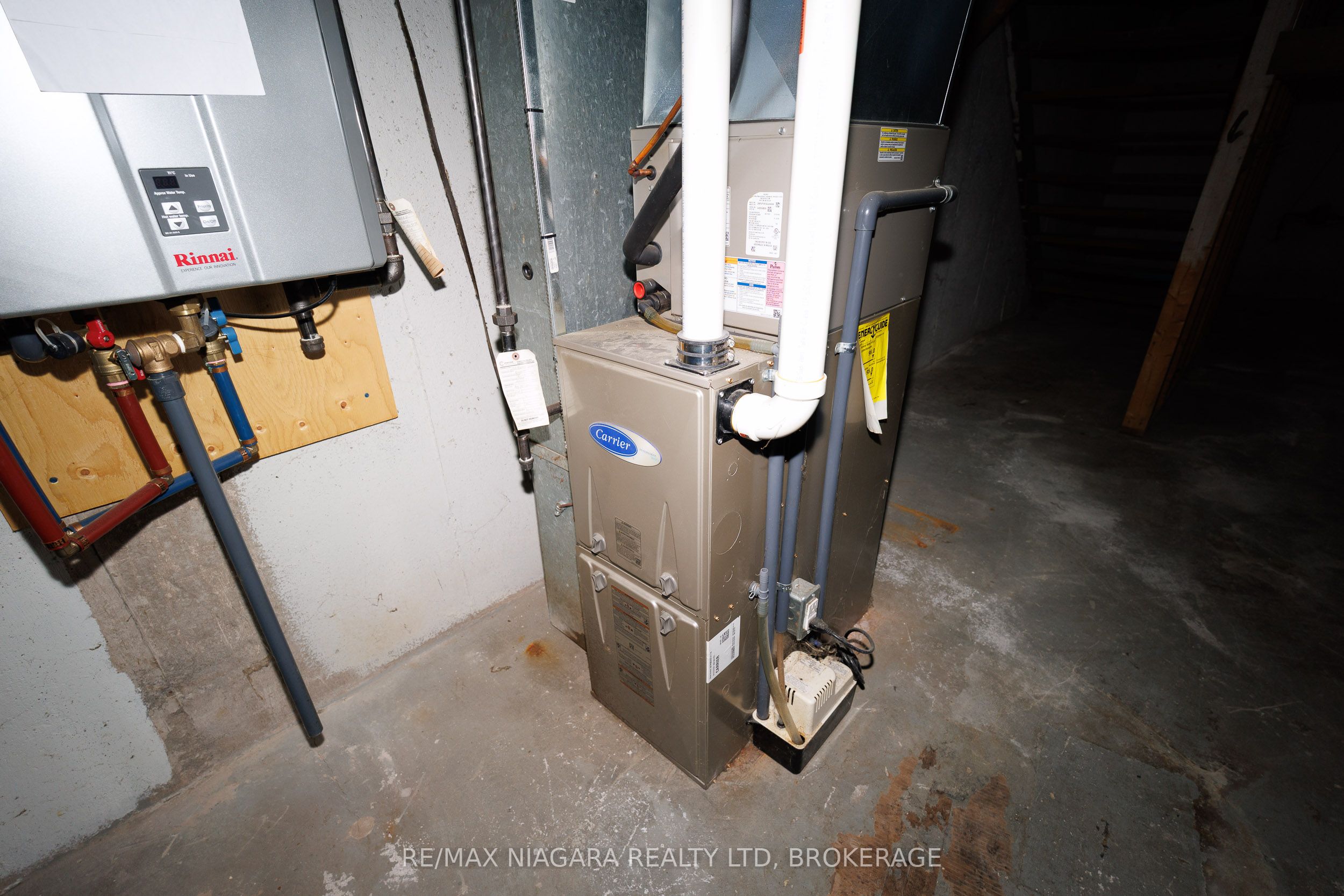 252 Bertie Street 1 Property Photo 20