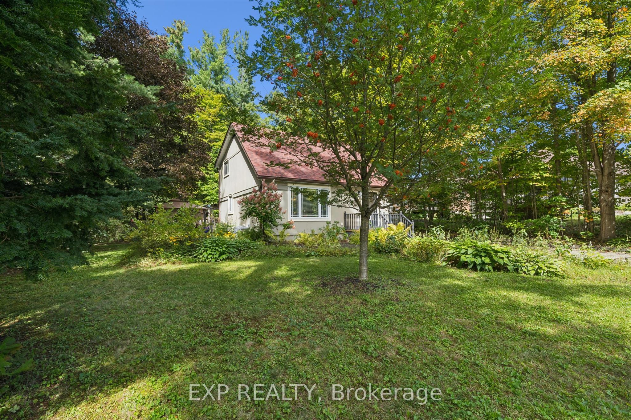 195 Maple Street Property Photo 2