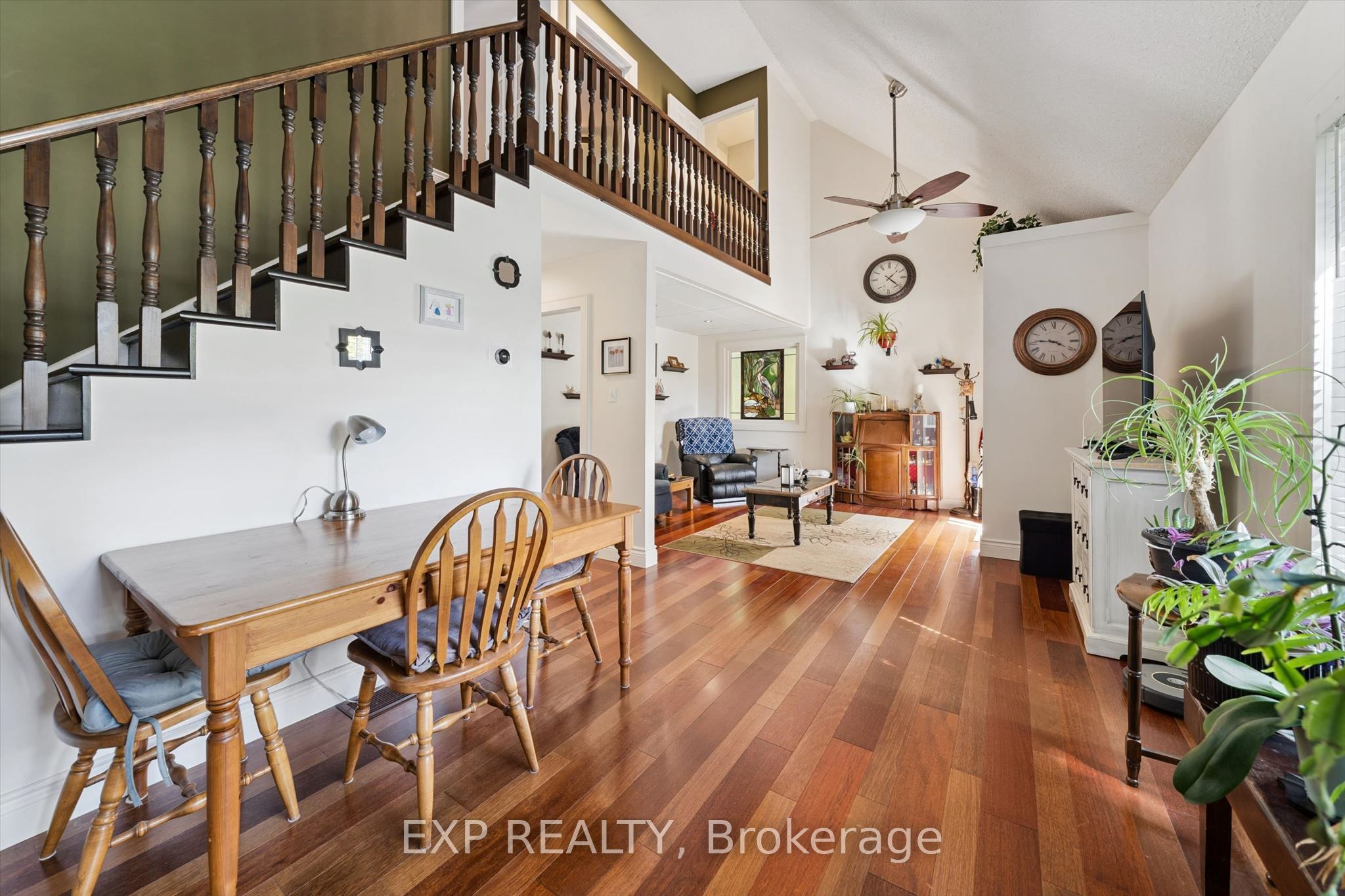 195 Maple Street Property Photo 3