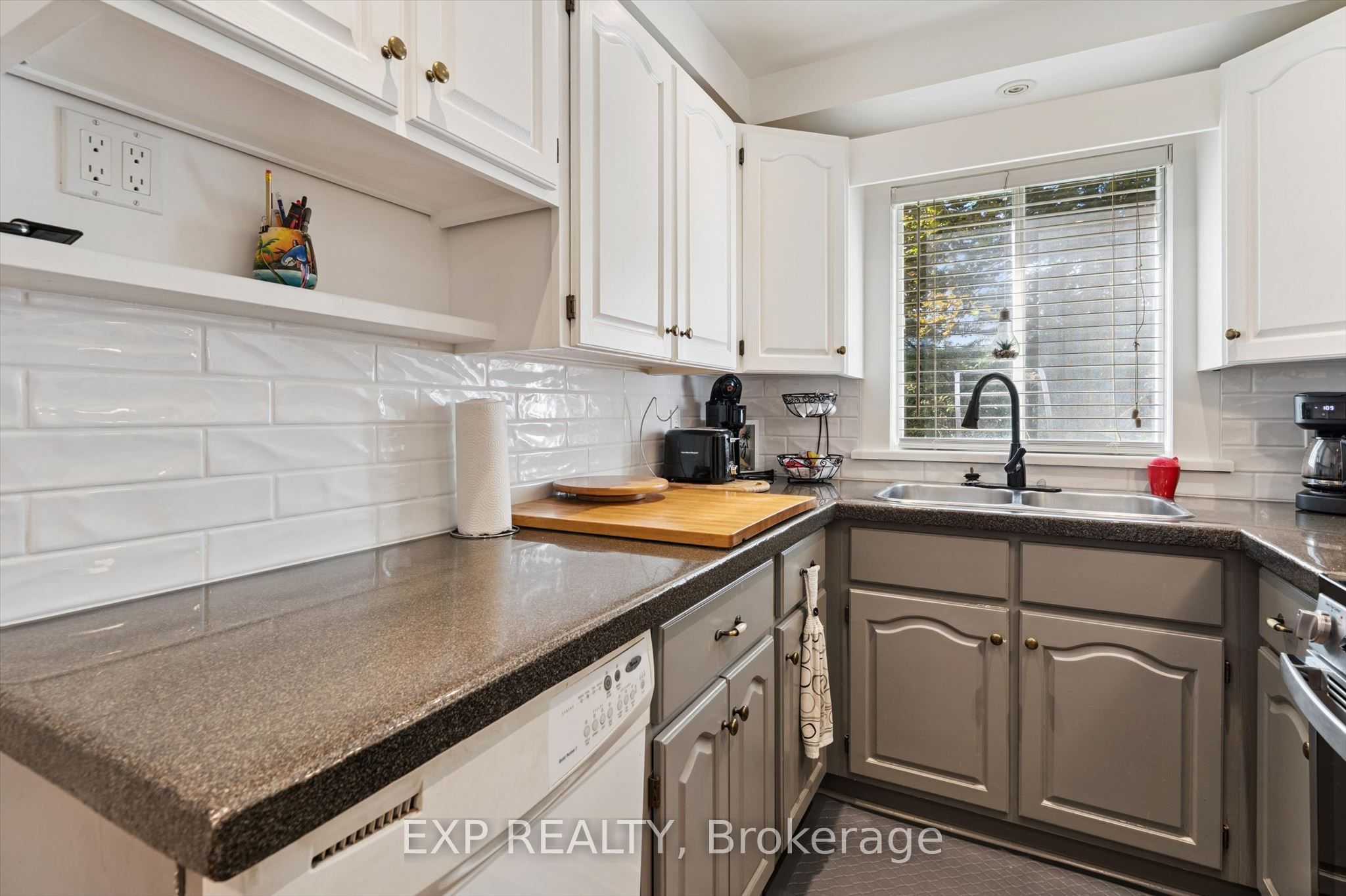195 Maple Street Property Photo 10