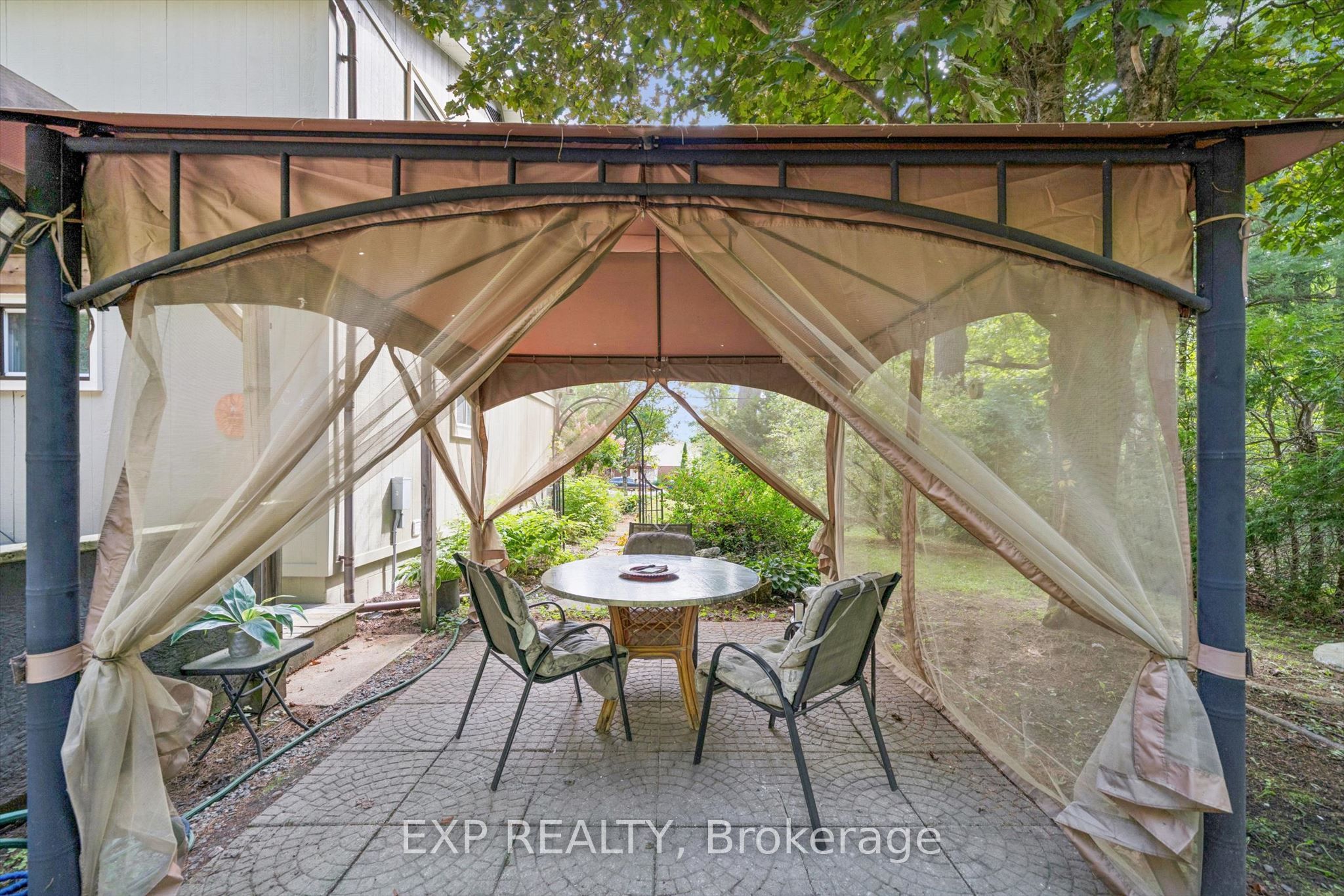 195 Maple Street Property Photo 17